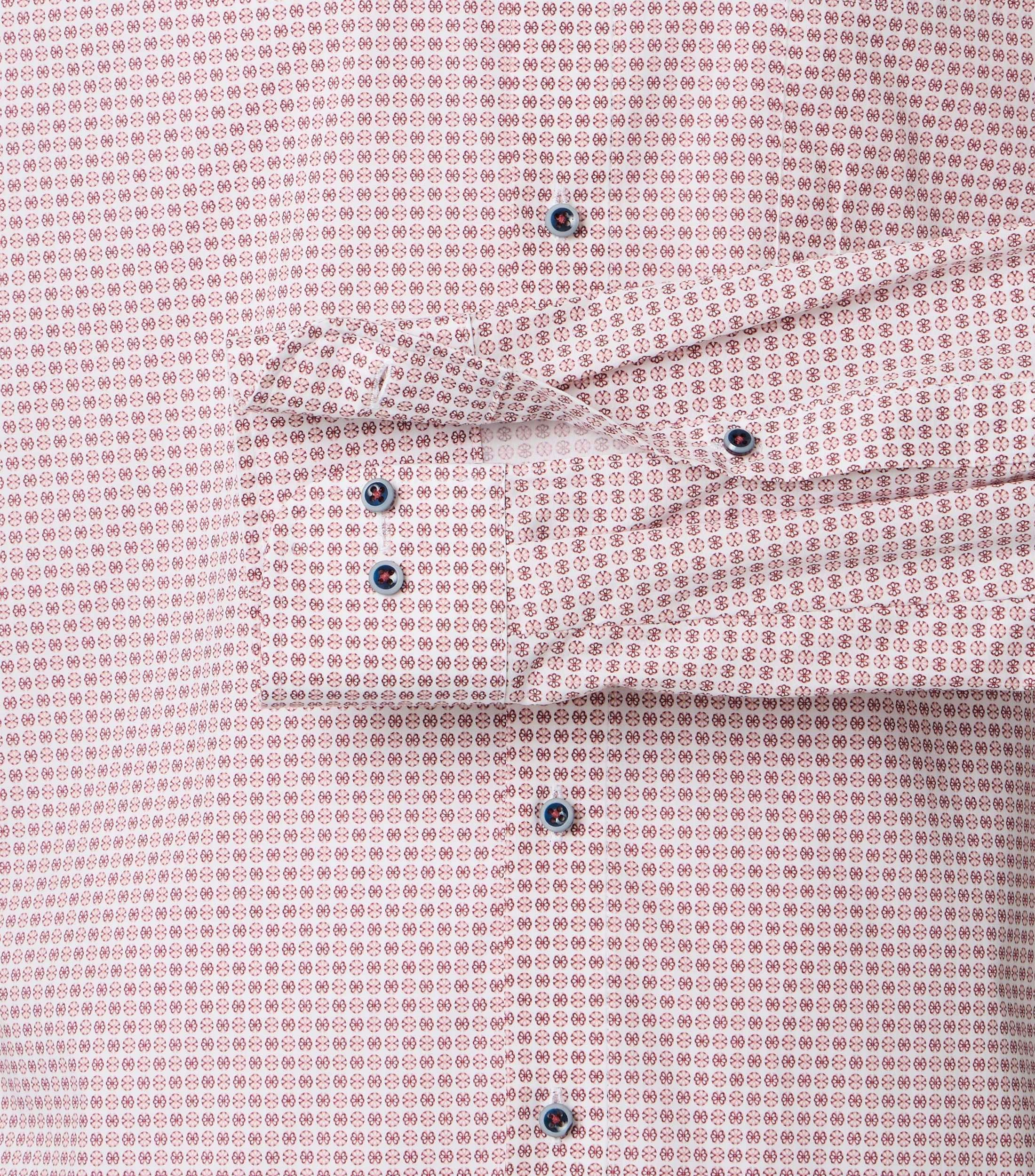 Ein Businesshemd im Print Muster in der Farbe Rot