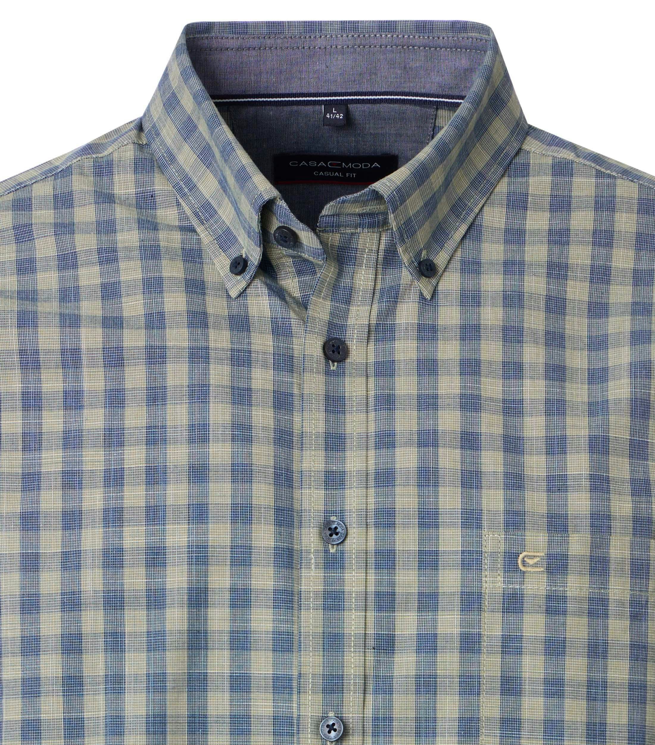 Ein Freizeithemd im kariert Muster in der Farbe Dunkelgrün