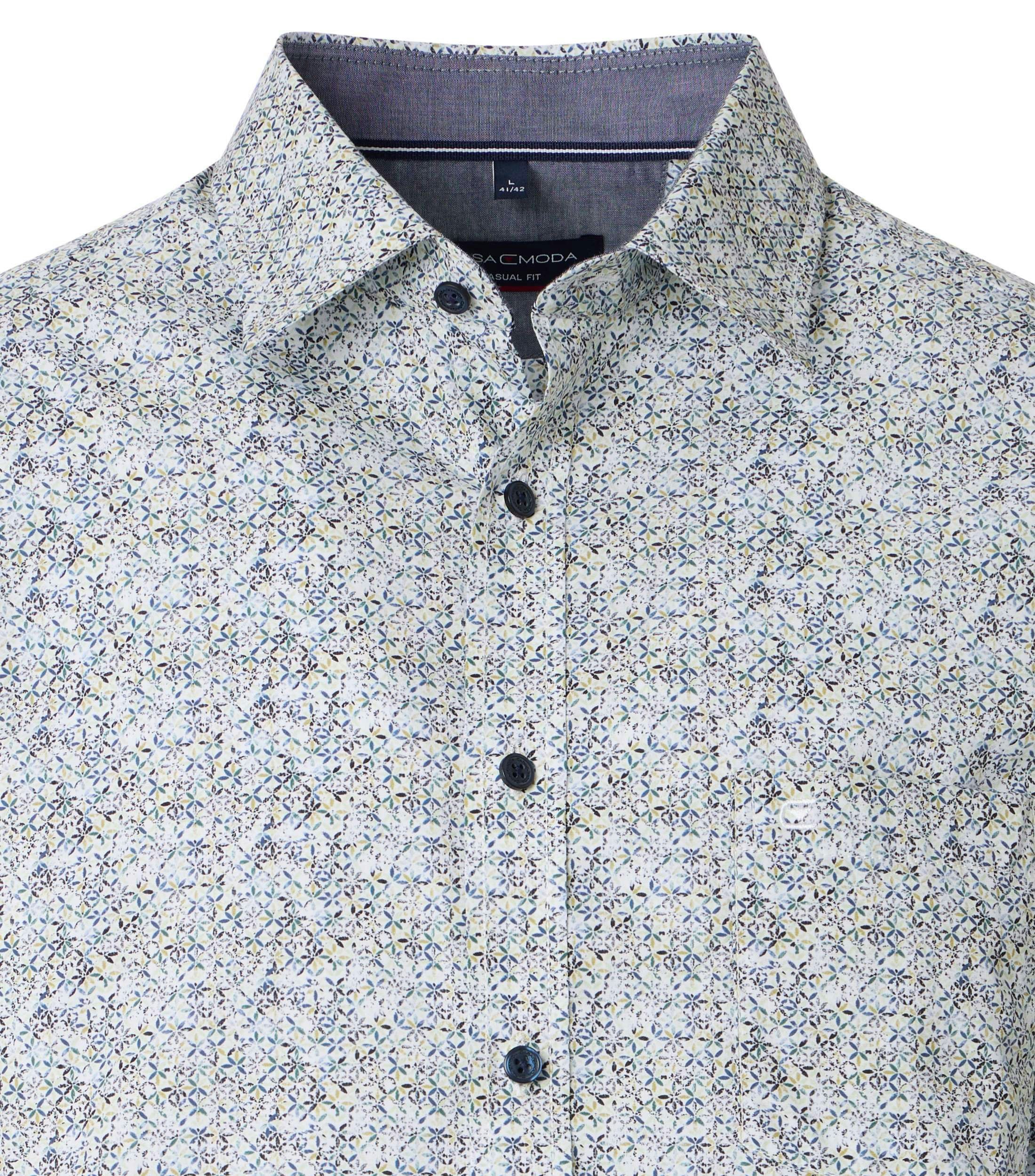 Ein Freizeithemd im Print Muster in der Farbe Hellgrün
