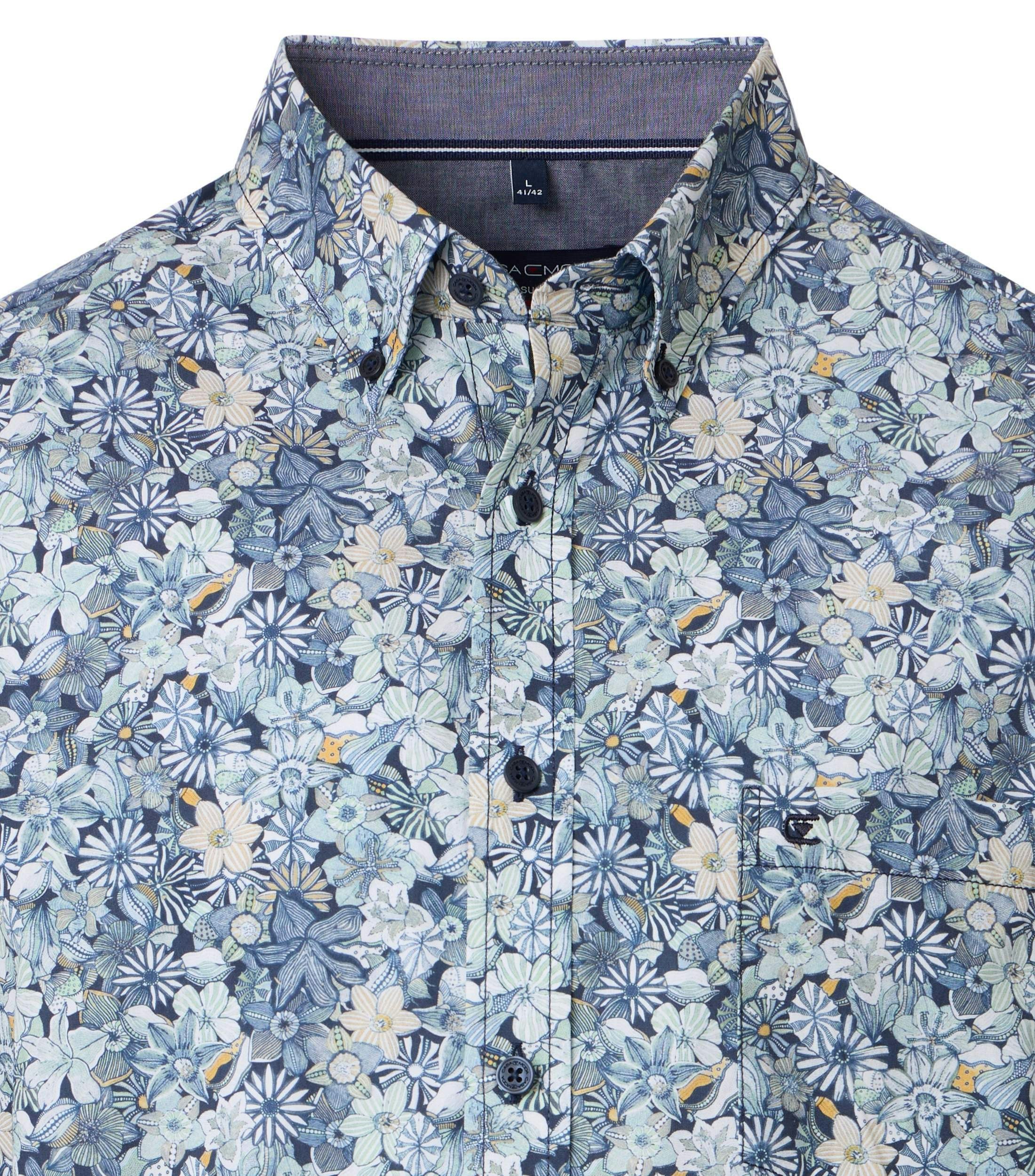 Ein Freizeithemd im Print Muster in der Farbe Grünblau