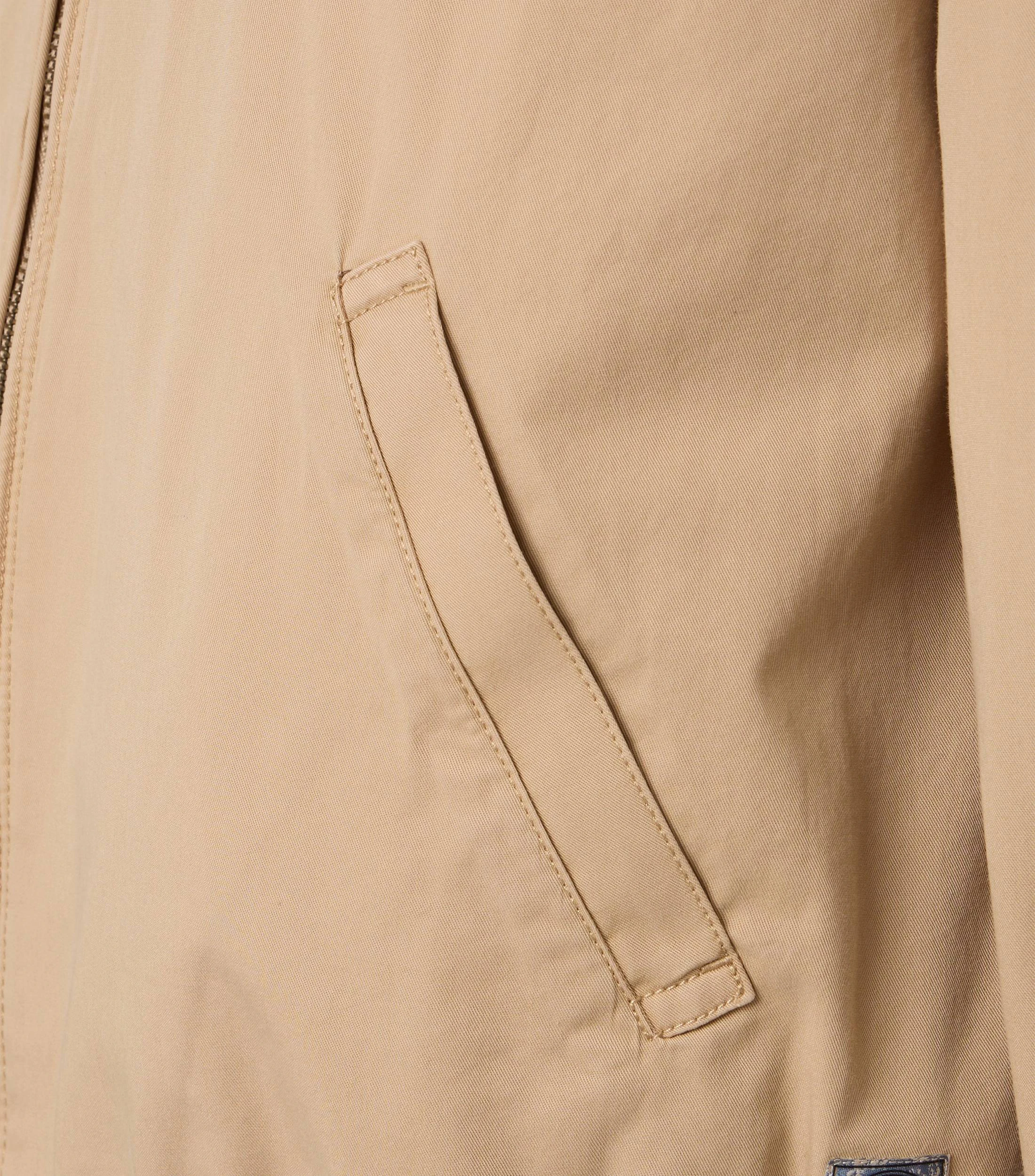 Jacke im unifarbenen Design in der Farbe Beige
