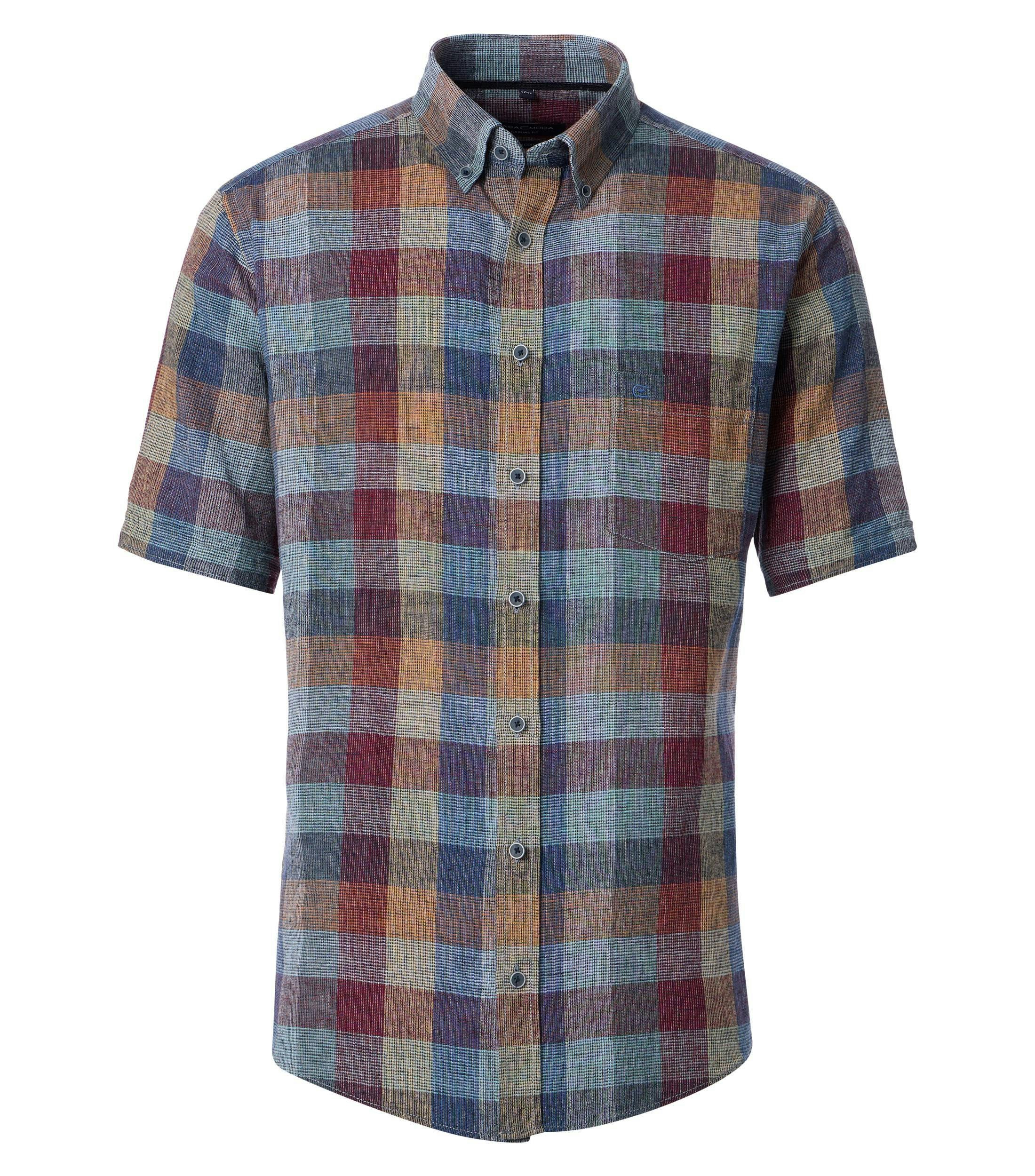 Ein Freizeithemd im kariert Muster in der Farbe Blau