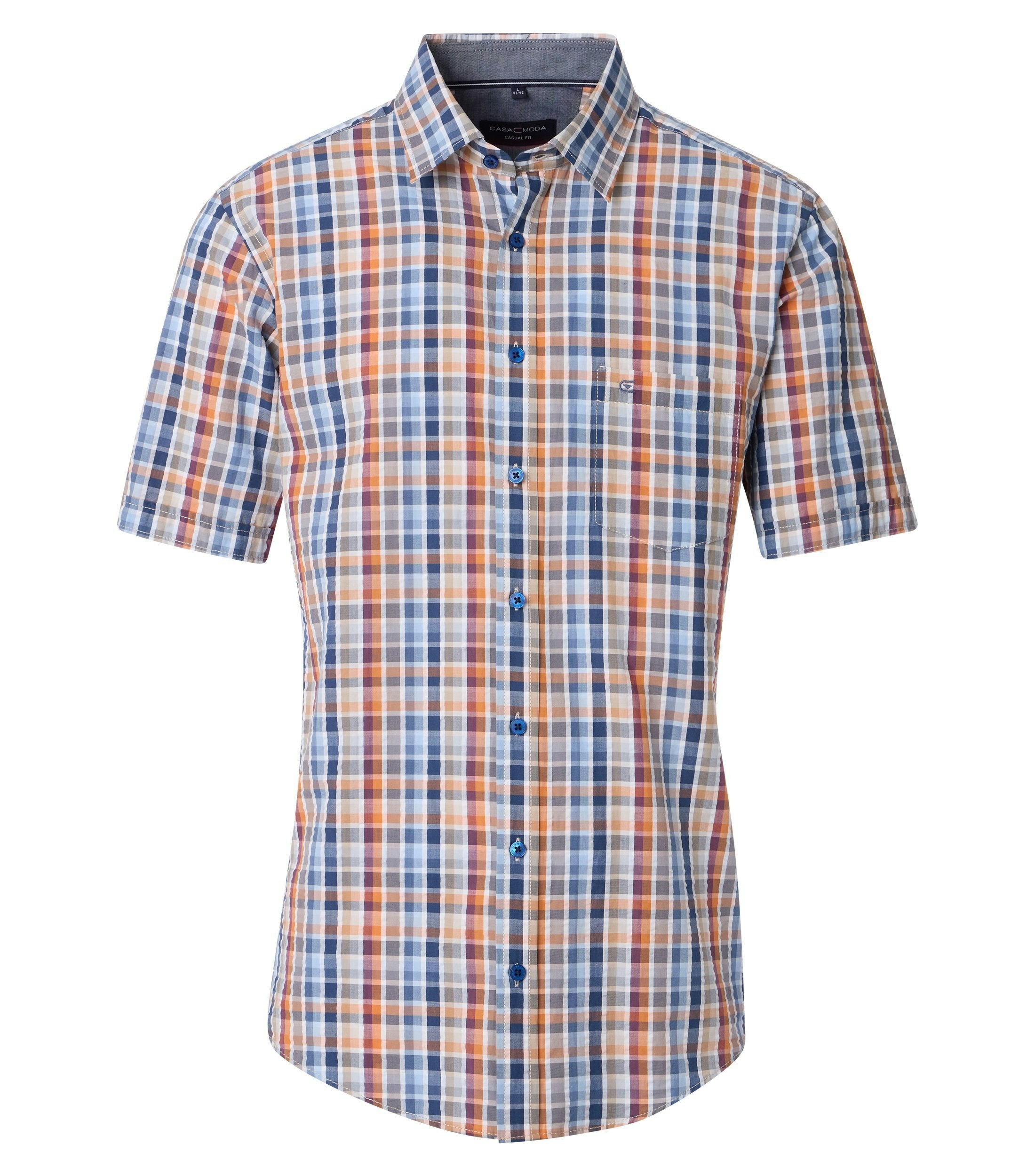 Ein Freizeithemd im kariert Muster in der Farbe Hellblau