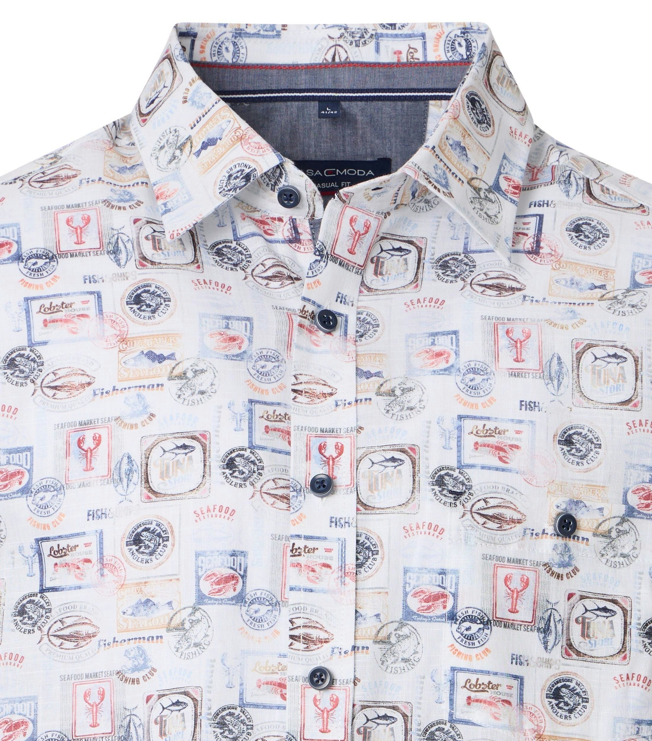 Ein Freizeithemd im Print Muster in der Farbe Hellblau