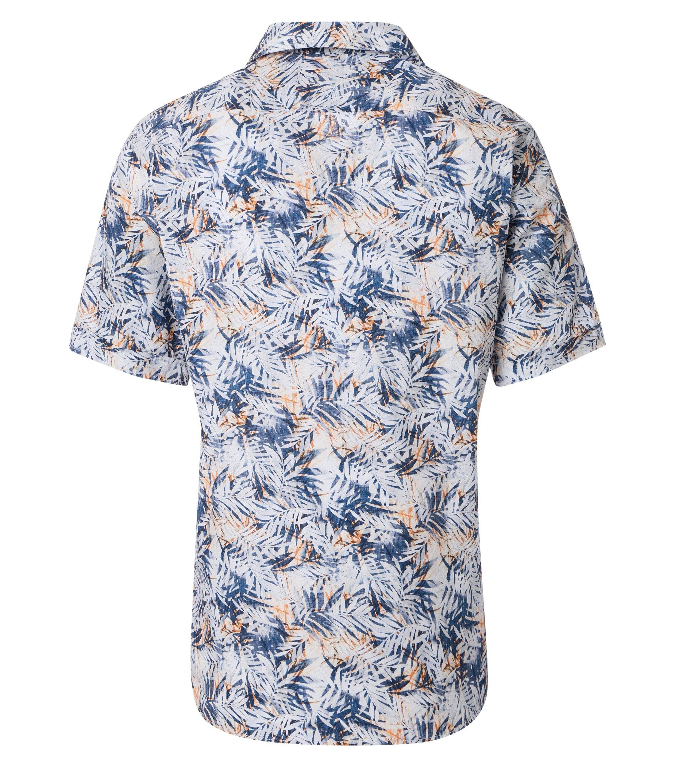 Ein Freizeithemd im Print Muster in der Farbe Hellblau