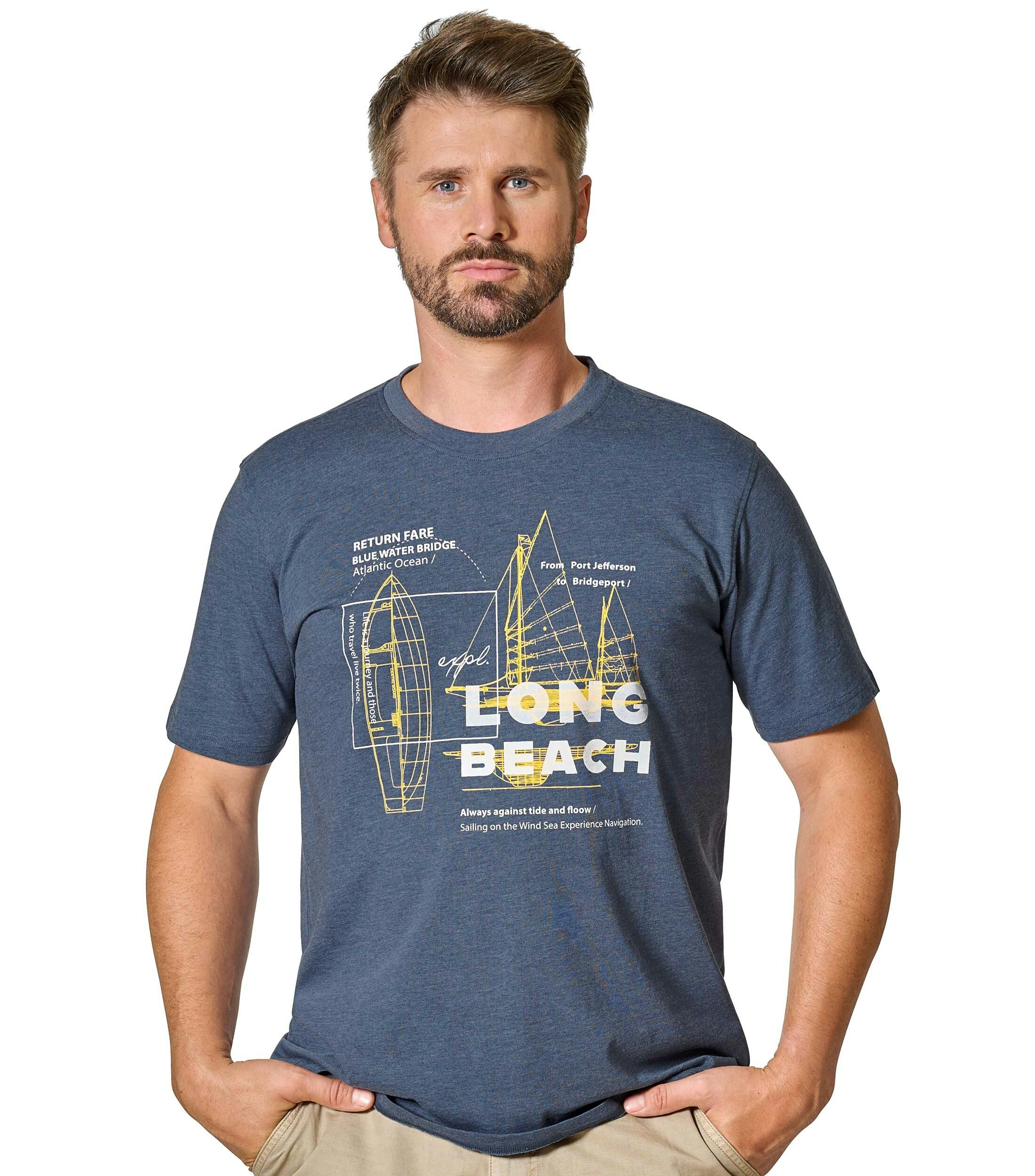 Ein T-Shirt im uni Muster in der Farbe Blau