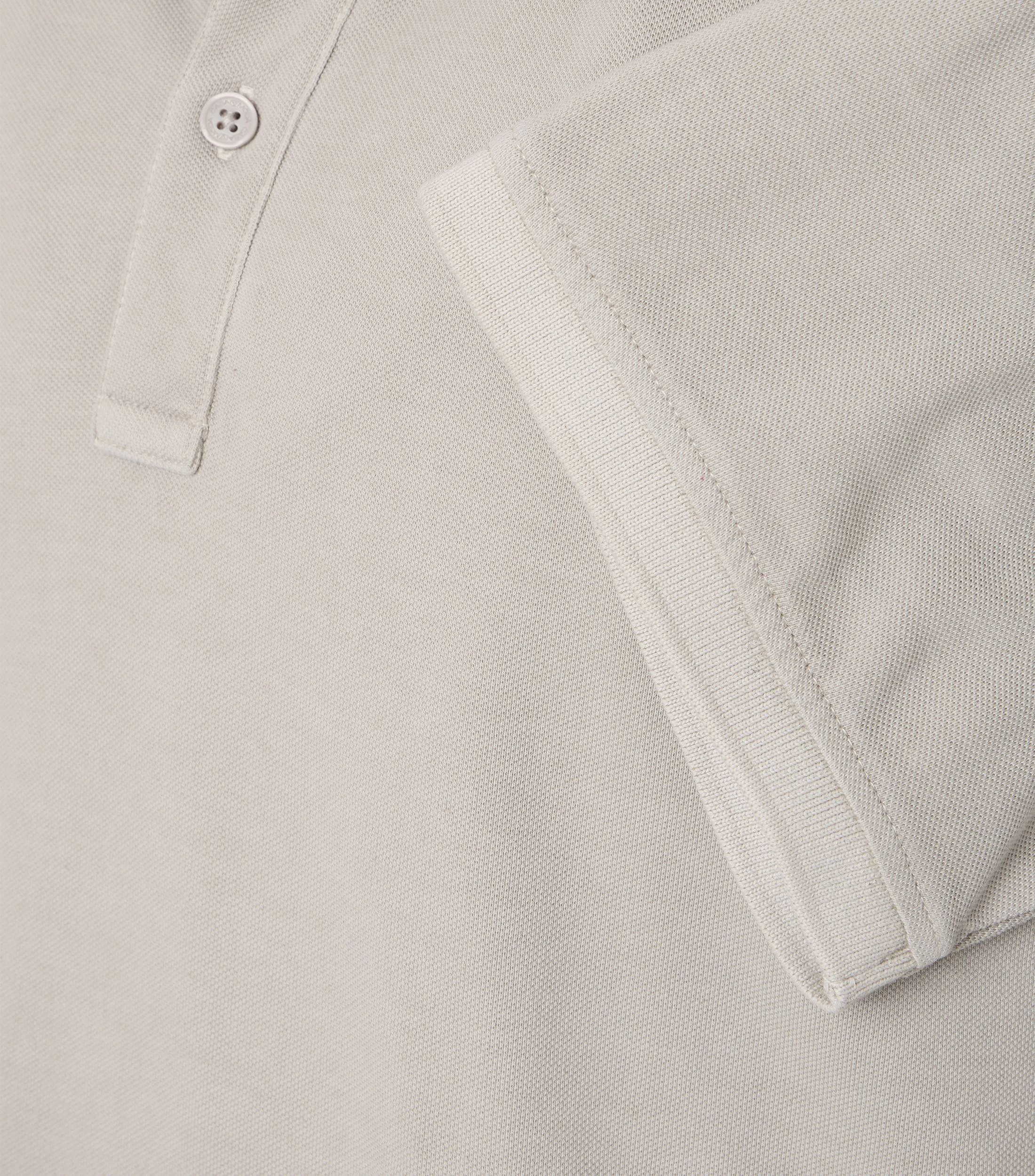 Polo-Shirt im unifarbenen Design in der Farbe Grau