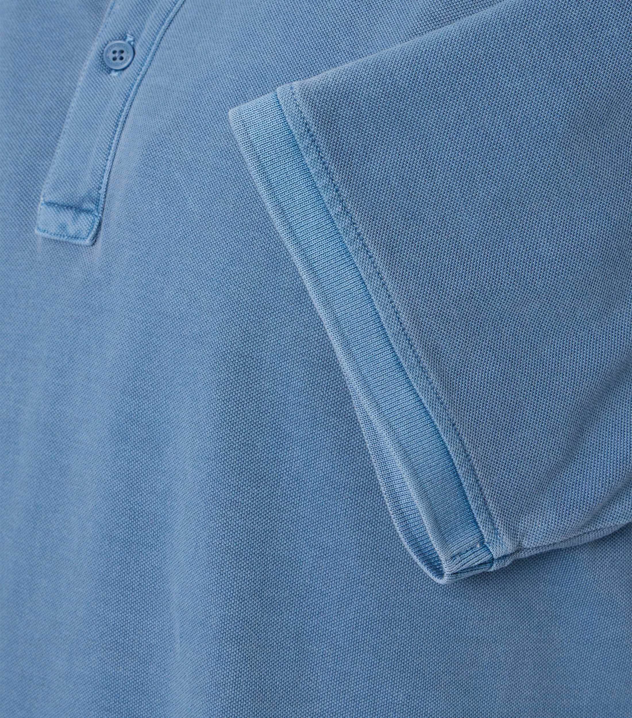 Polo-Shirt im unifarbenen Design in der Farbe Türkis