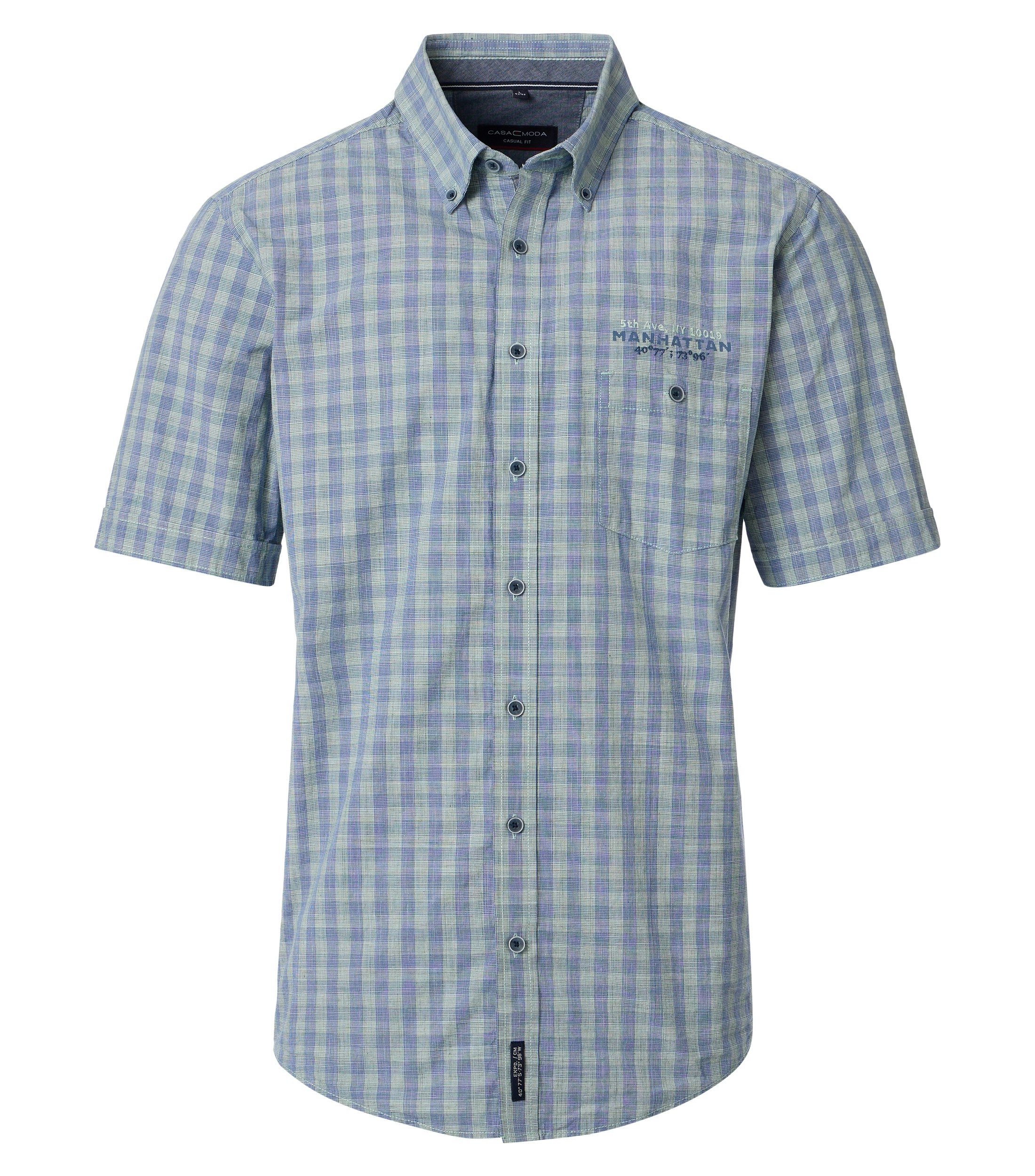 Ein Freizeithemd im kariert Muster in der Farbe Grün