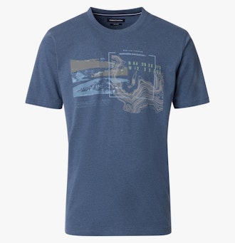 Ein T-Shirt im uni Muster in der Farbe Blau