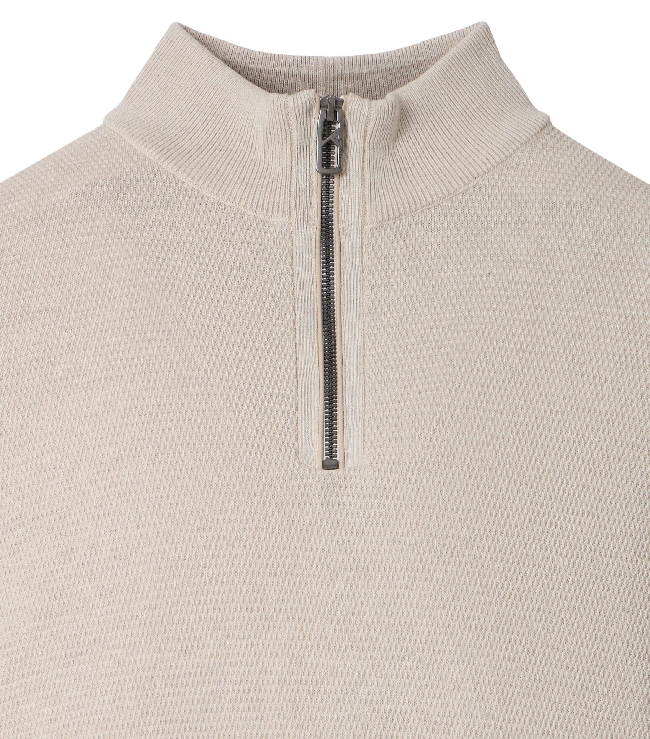 Ein Pullover im uni Muster in der Farbe Weißbeige