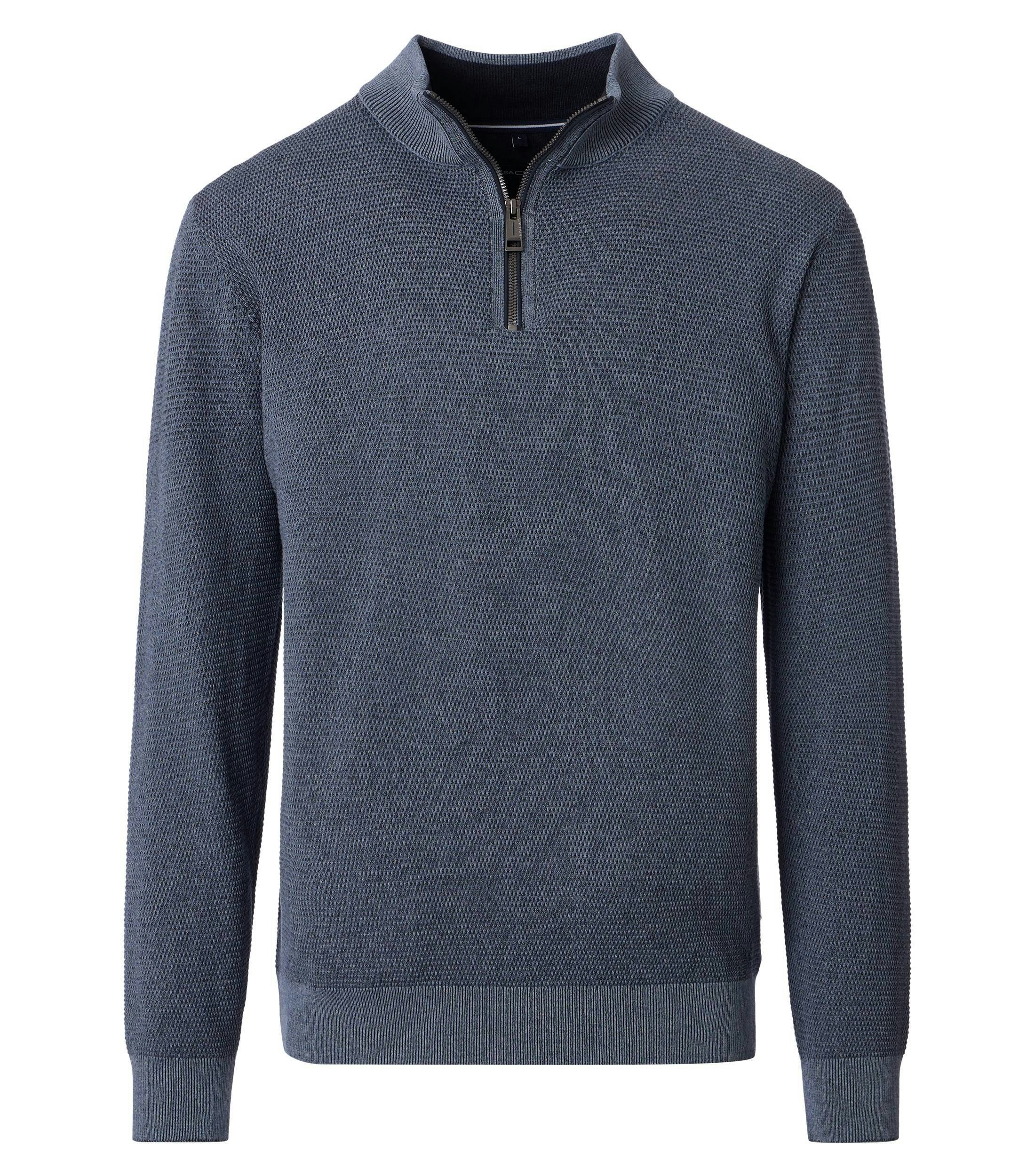 Ein Pullover im uni Muster in der Farbe Blau