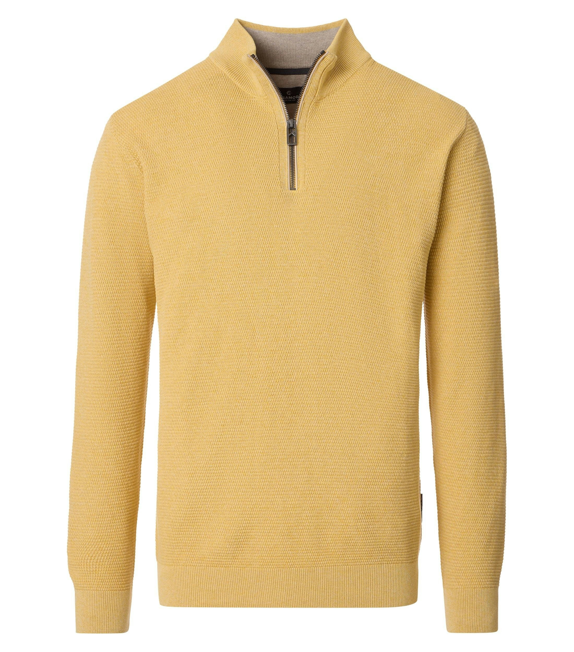 Ein Pullover im uni Muster in der Farbe Gelb