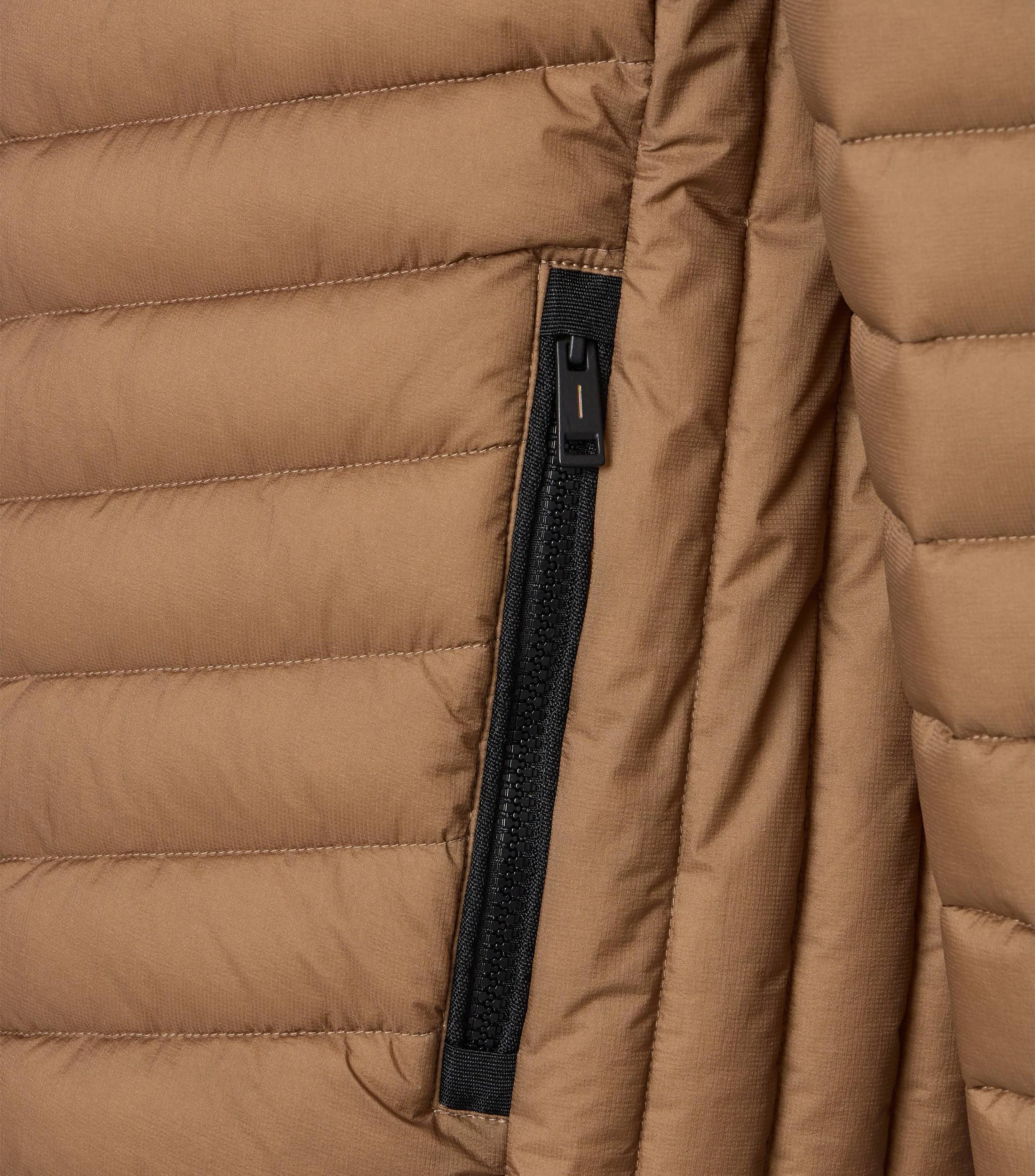Jacke im unifarbenen Design in der Farbe Braun