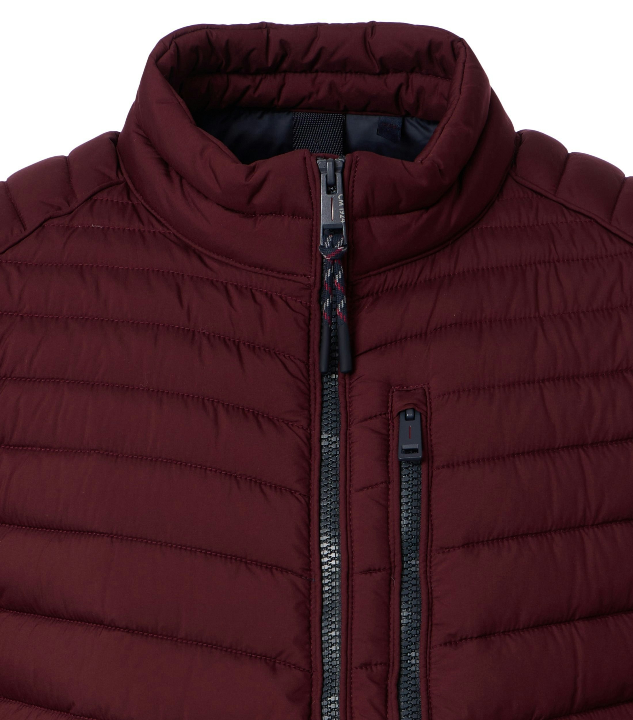 Eine Jacke im uni Muster in der Farbe Rot