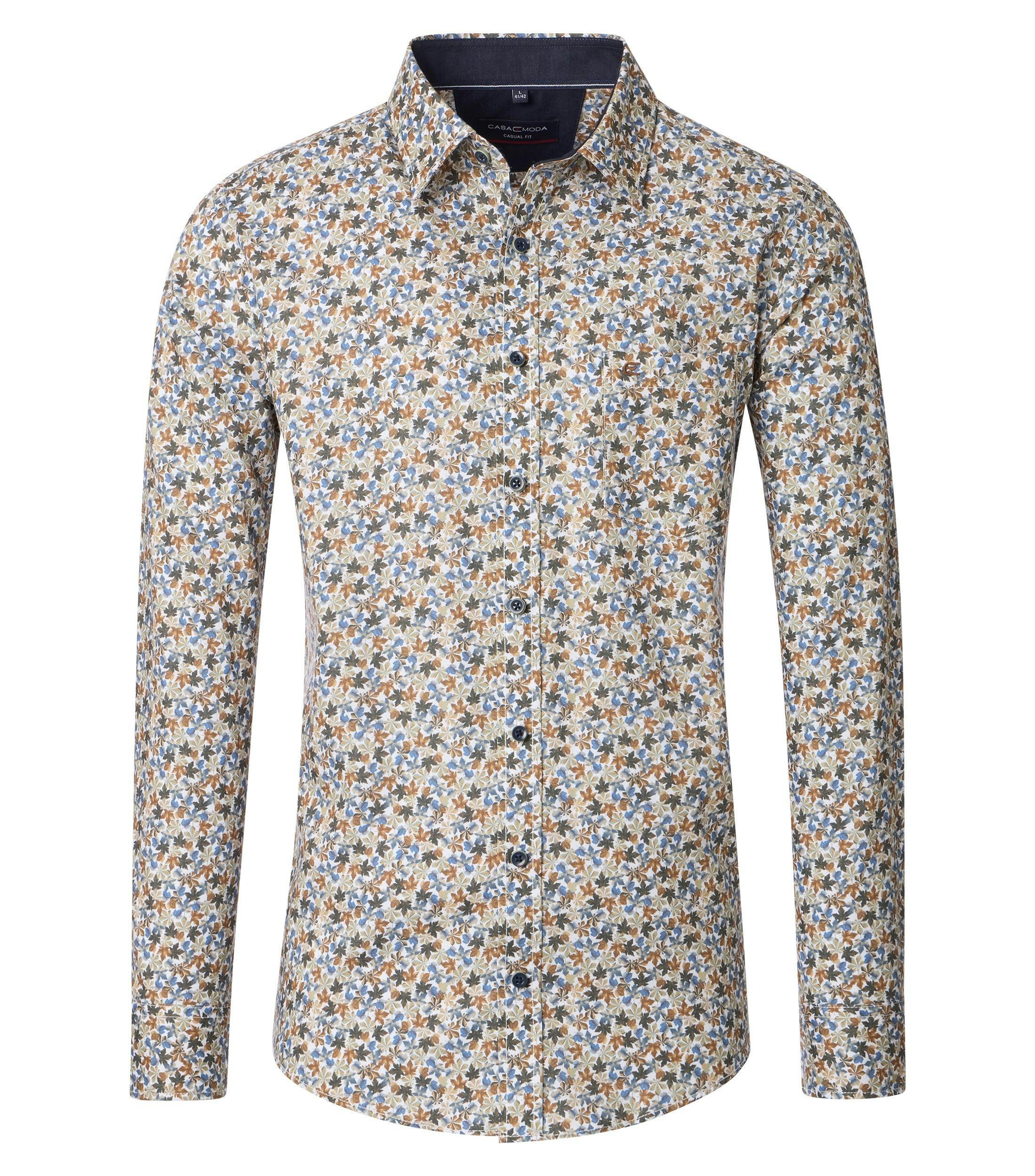 Ein Freizeithemd im Print Muster in der Farbe Braun