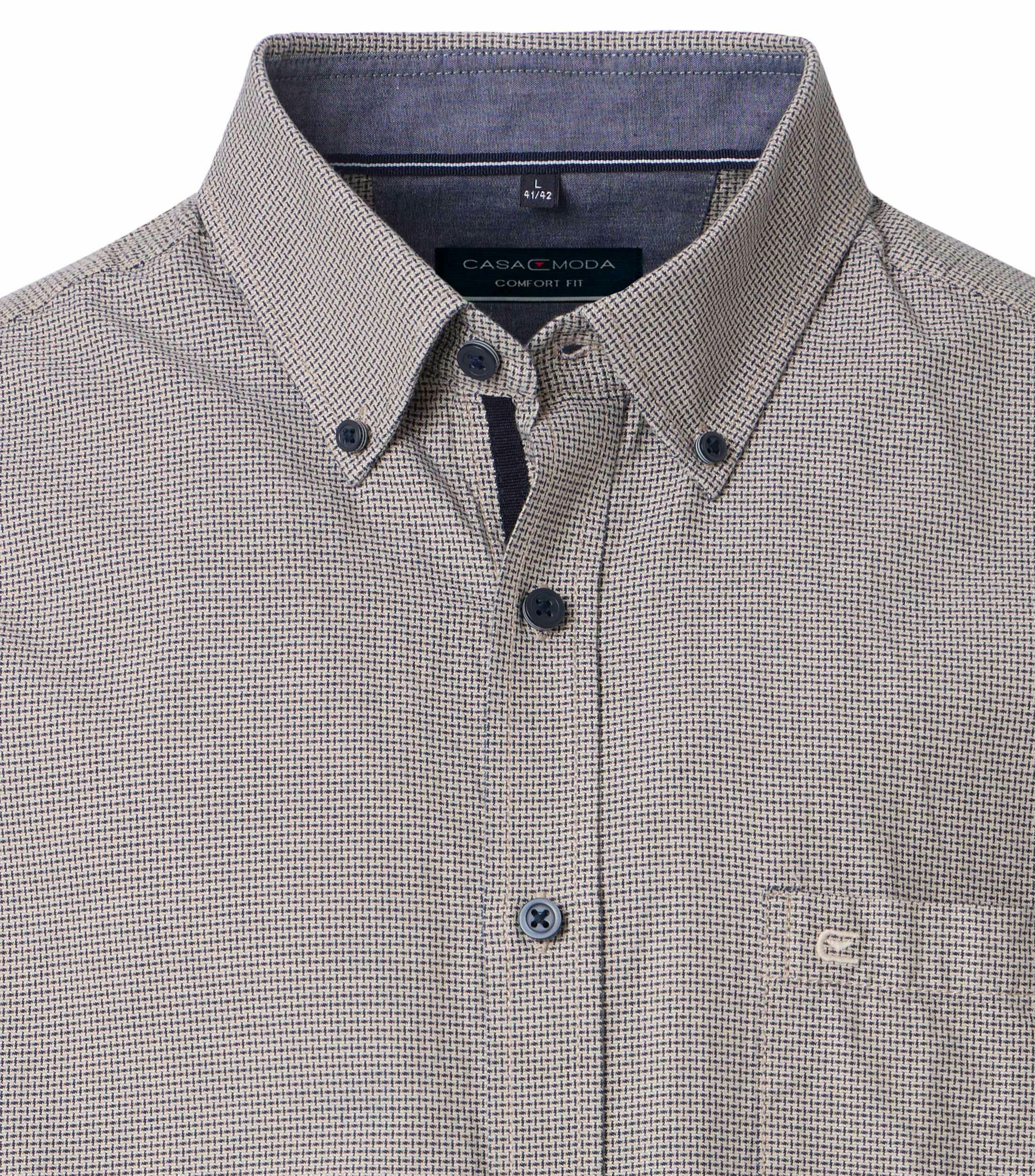 Ein Freizeithemd im uni Muster in der Farbe Dunkelblau