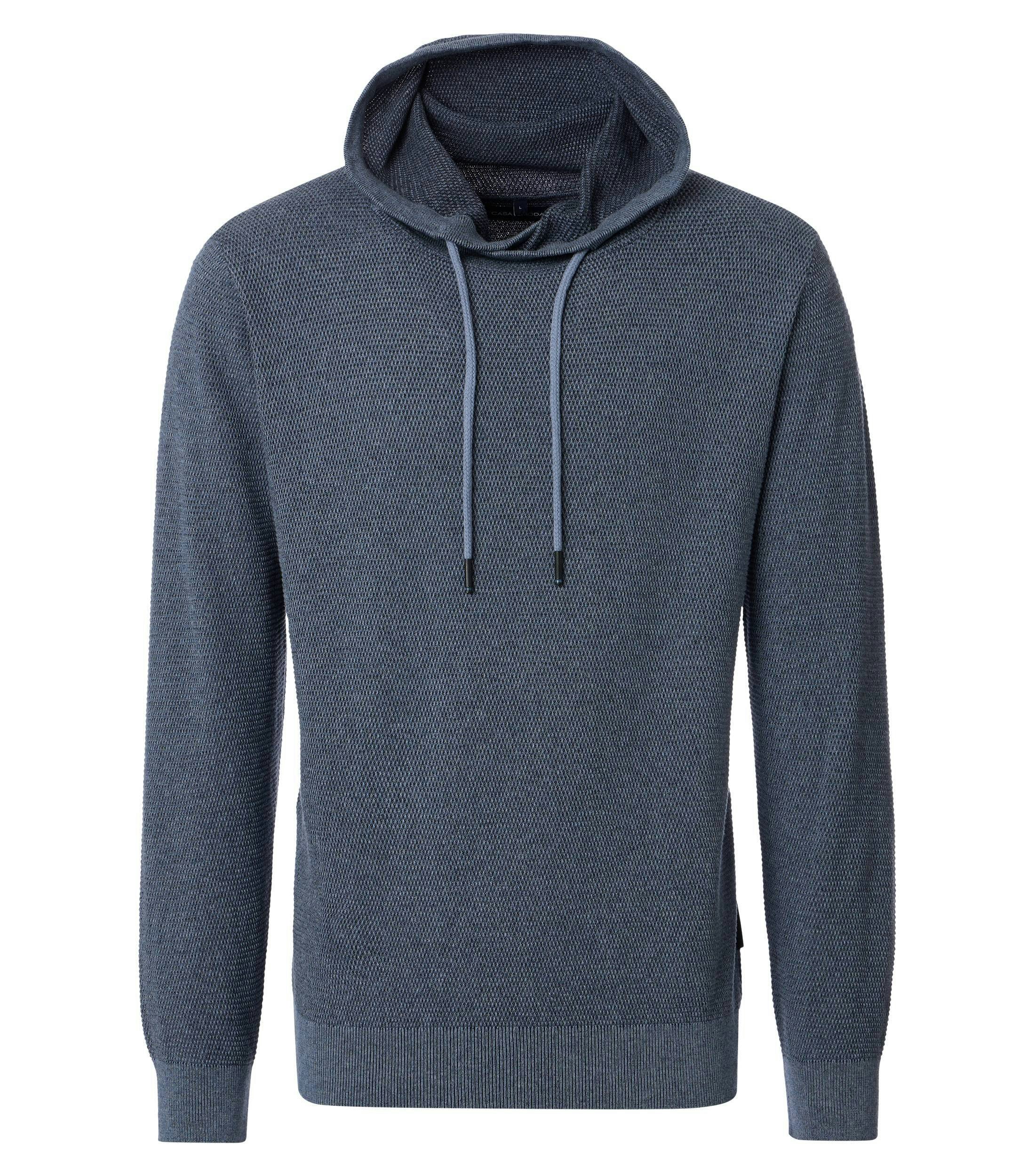 Ein Pullover im uni Muster in der Farbe graues Mittelblau