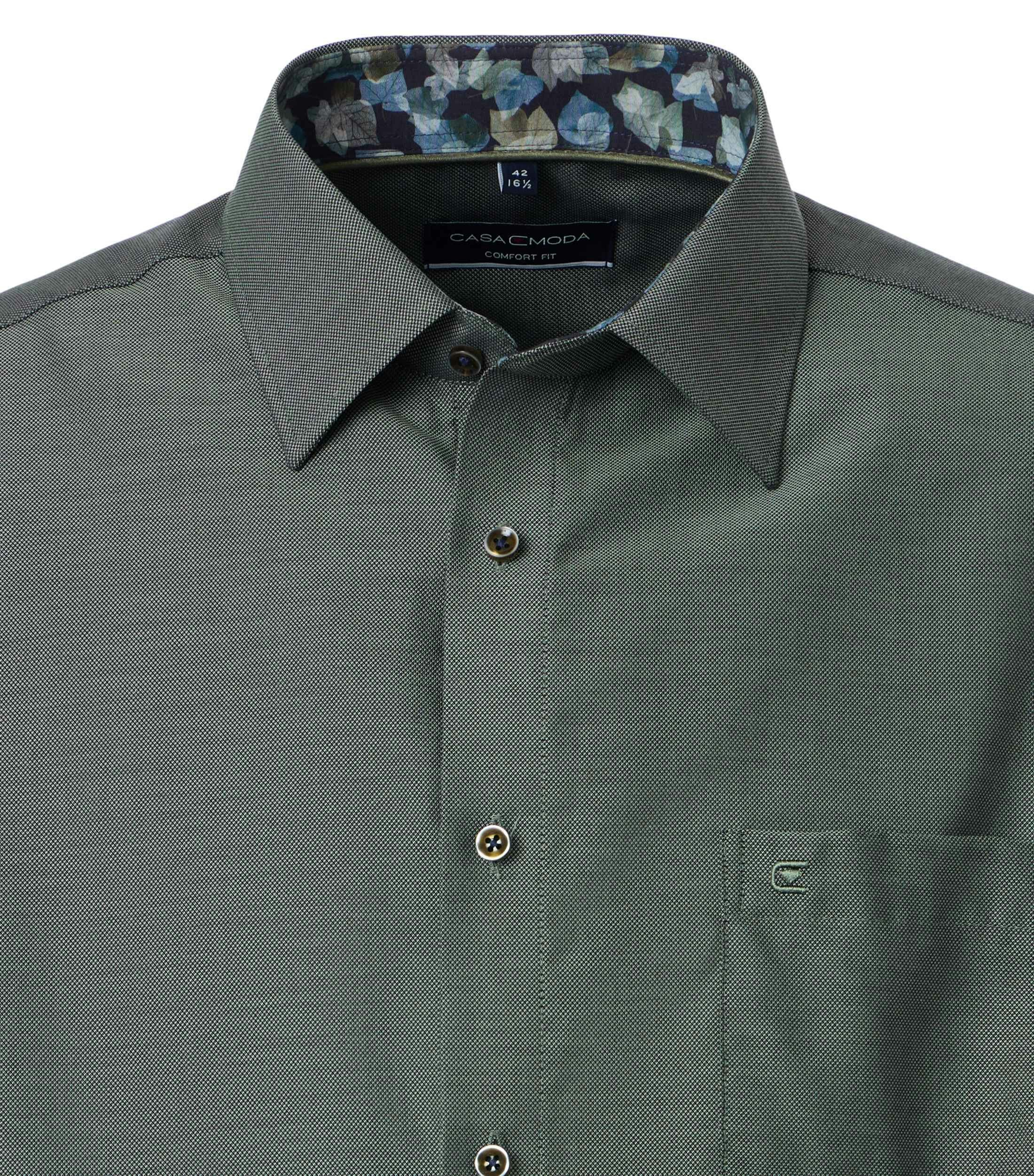 Ein Businesshemd im Print Muster in der Farbe Dunkelgrün