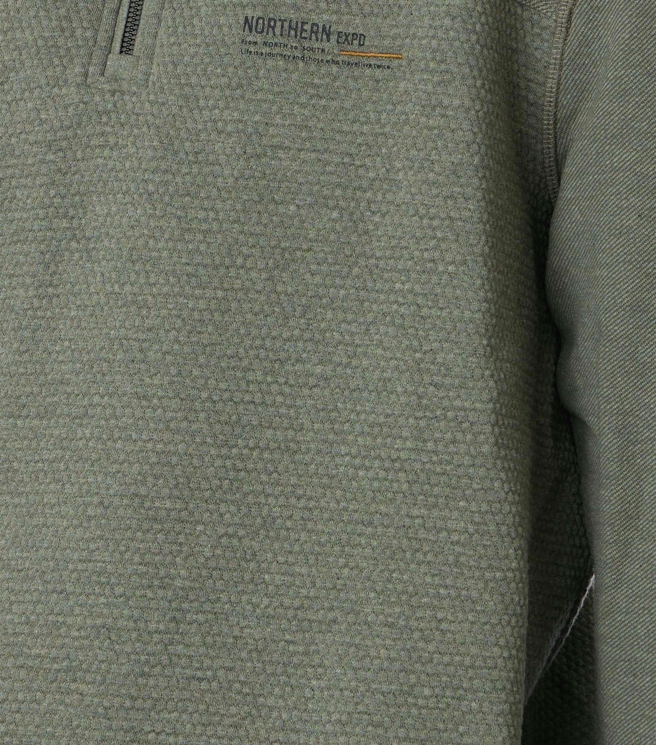 Ein Sweatshirt im uni Muster in der Farbe Grün