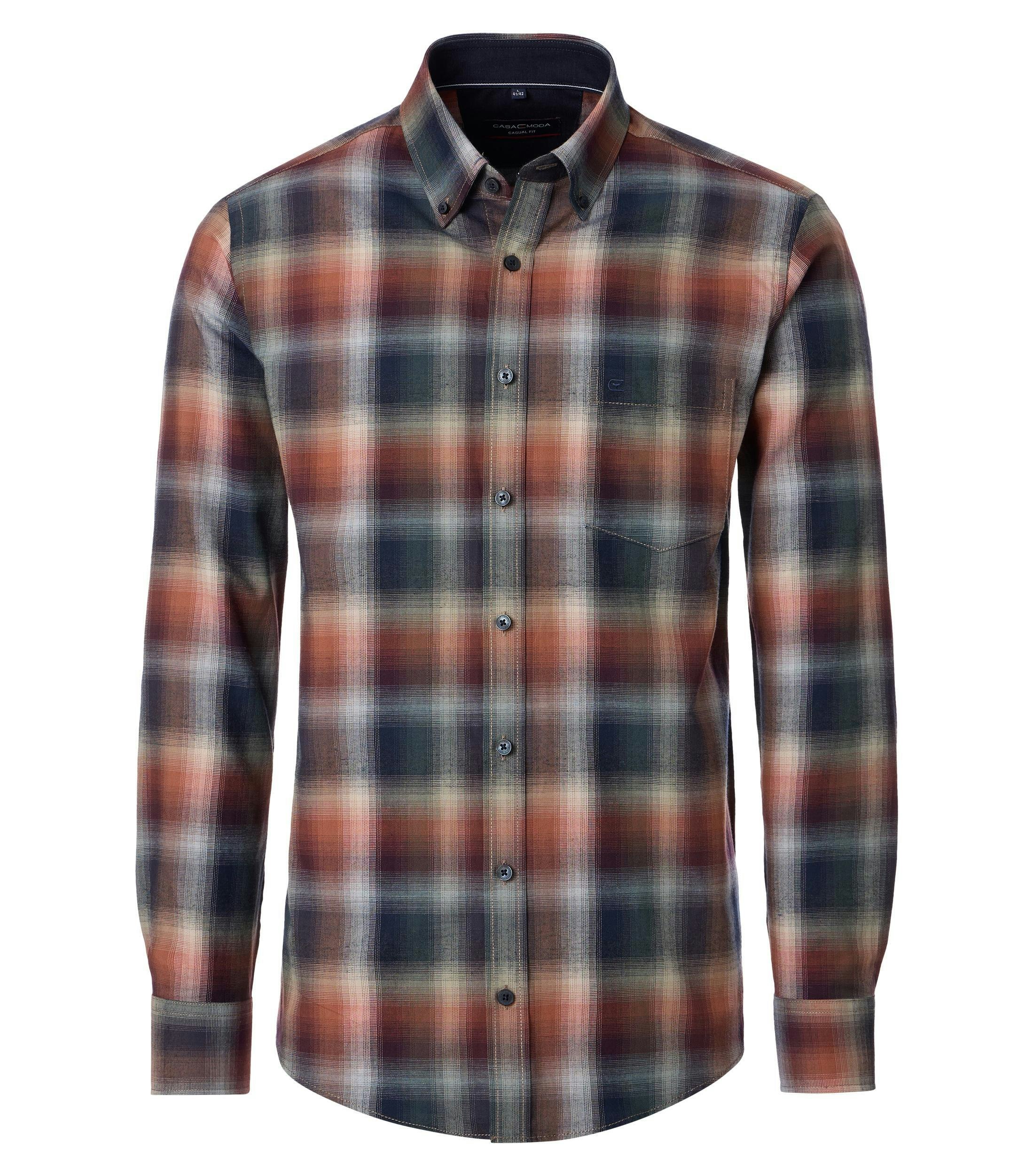 Ein Freizeithemd im kariert Muster in der Farbe Dunkelgrün