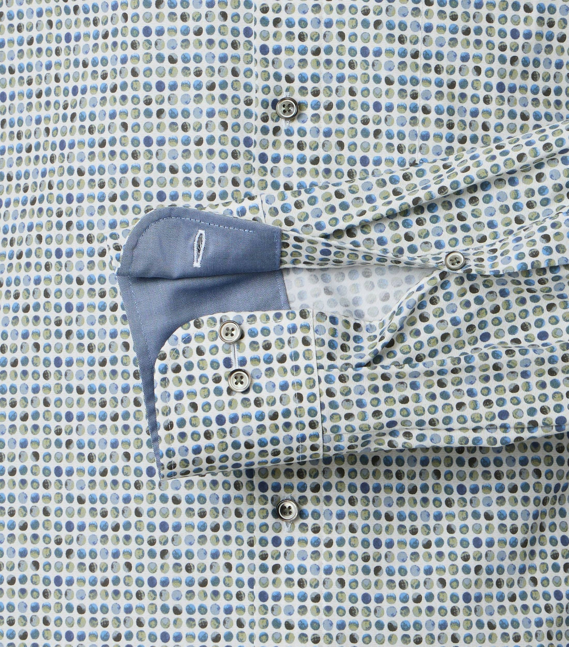 Ein Businesshemd im Print Muster in der Farbe Grünblau