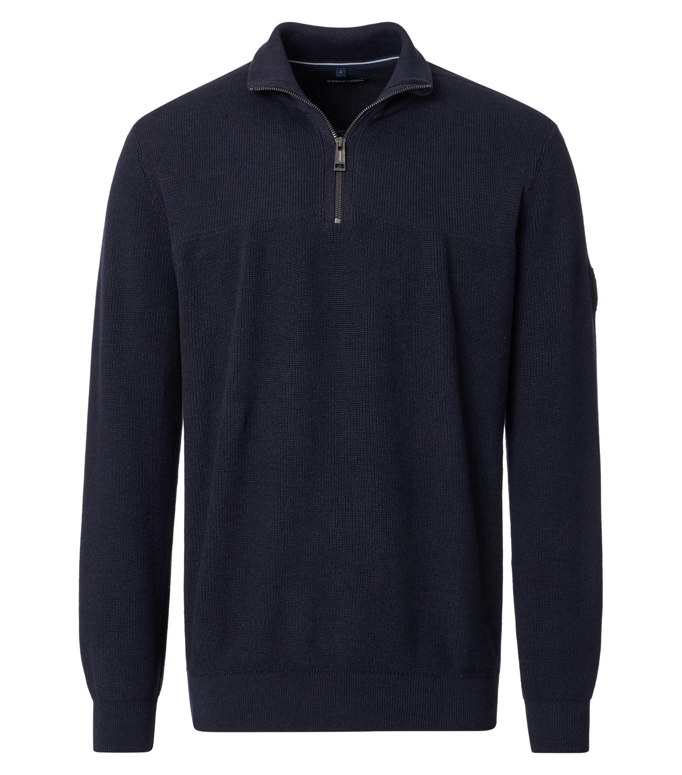 Ein Pullover im uni Muster in der Farbe Dunkelblau
