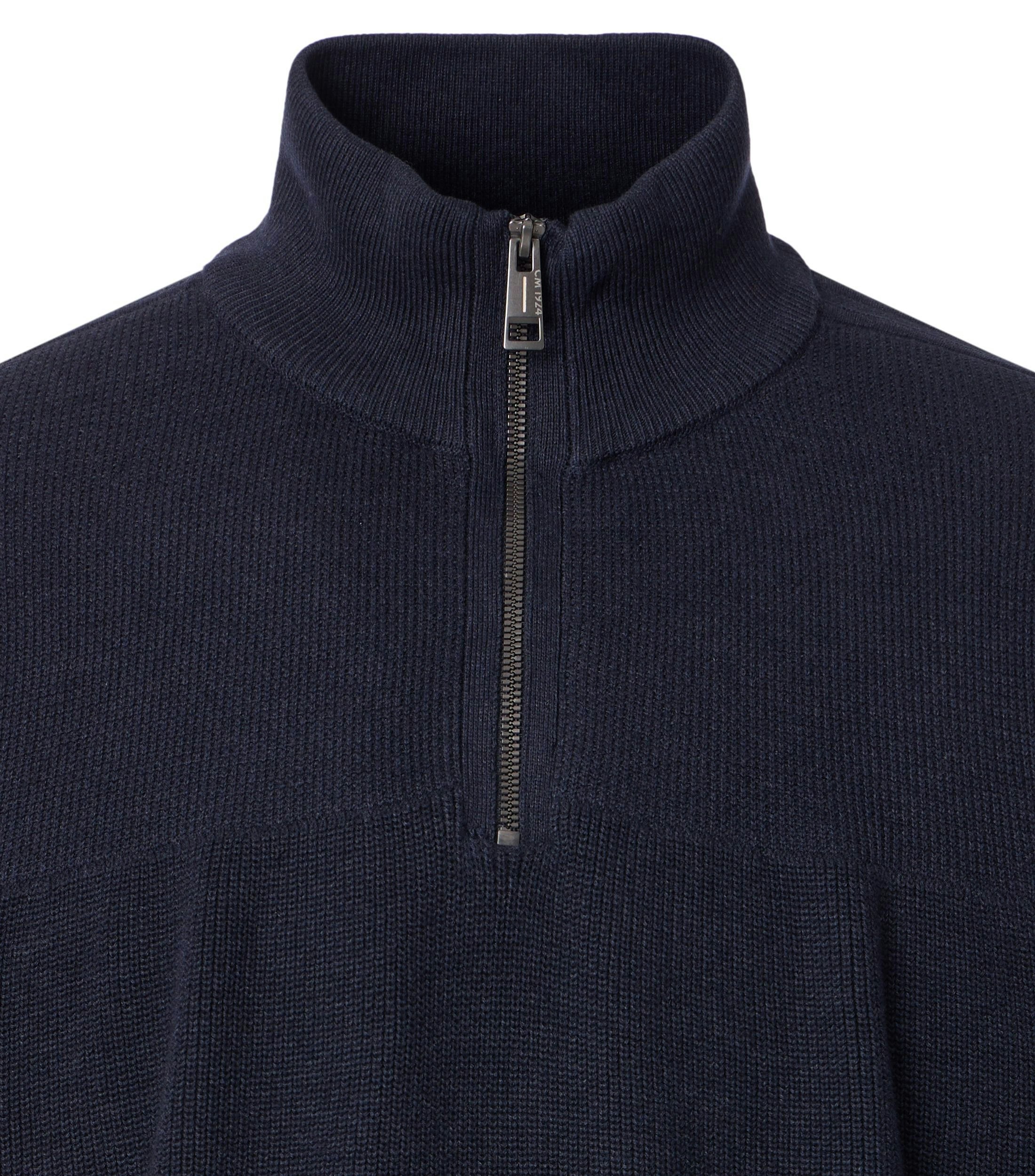 Ein Pullover im uni Muster in der Farbe Dunkelblau