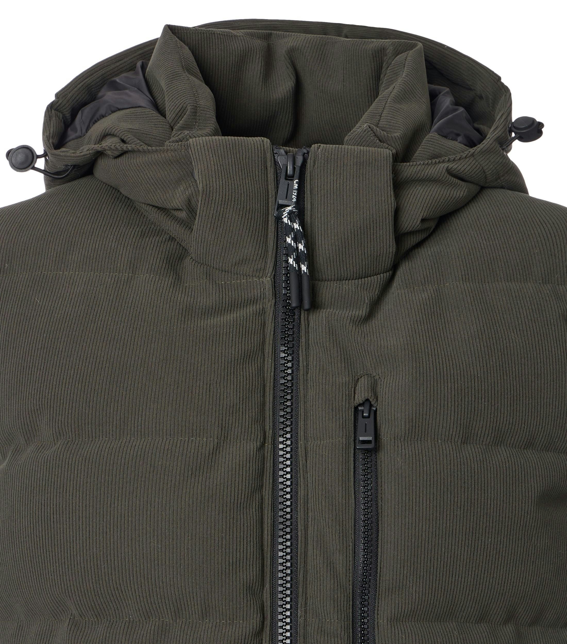 Eine Weste im uni Muster in der Farbe Dunkelgrün