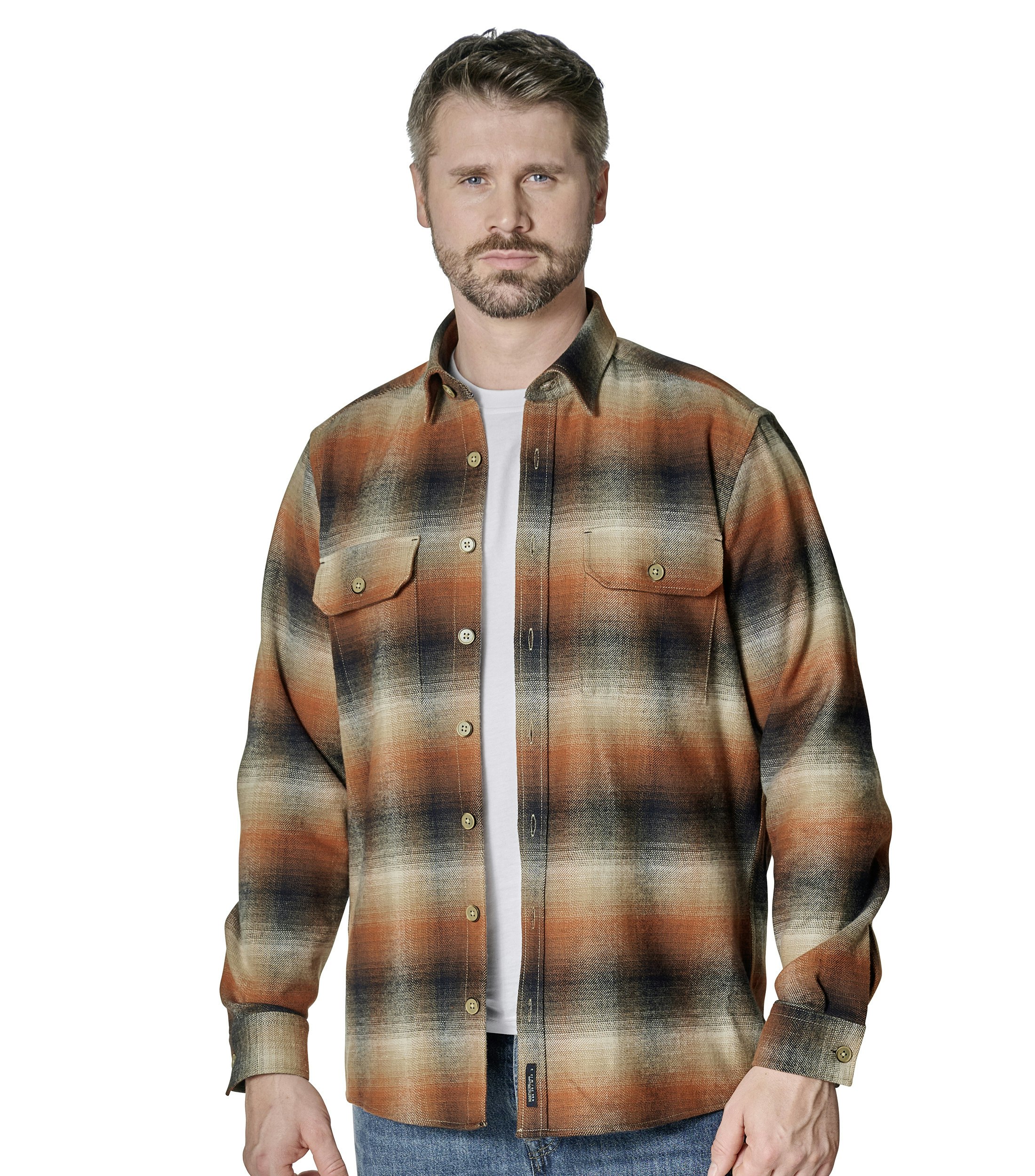 Das Model trägt ein Freizeithemden im kariert Muster in der Farbe Orange