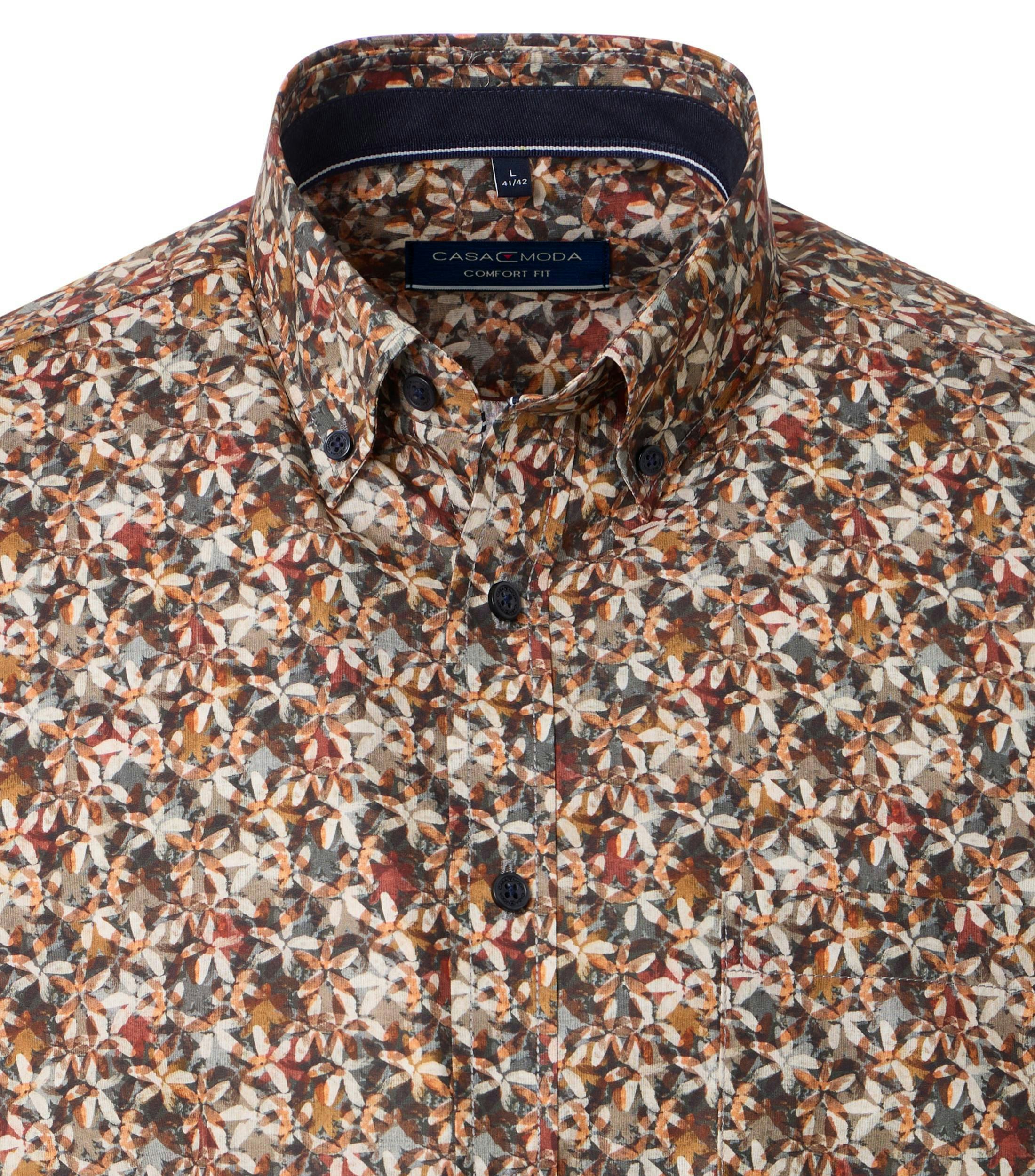 Ein Freizeithemd im Print Muster in der Farbe Grau