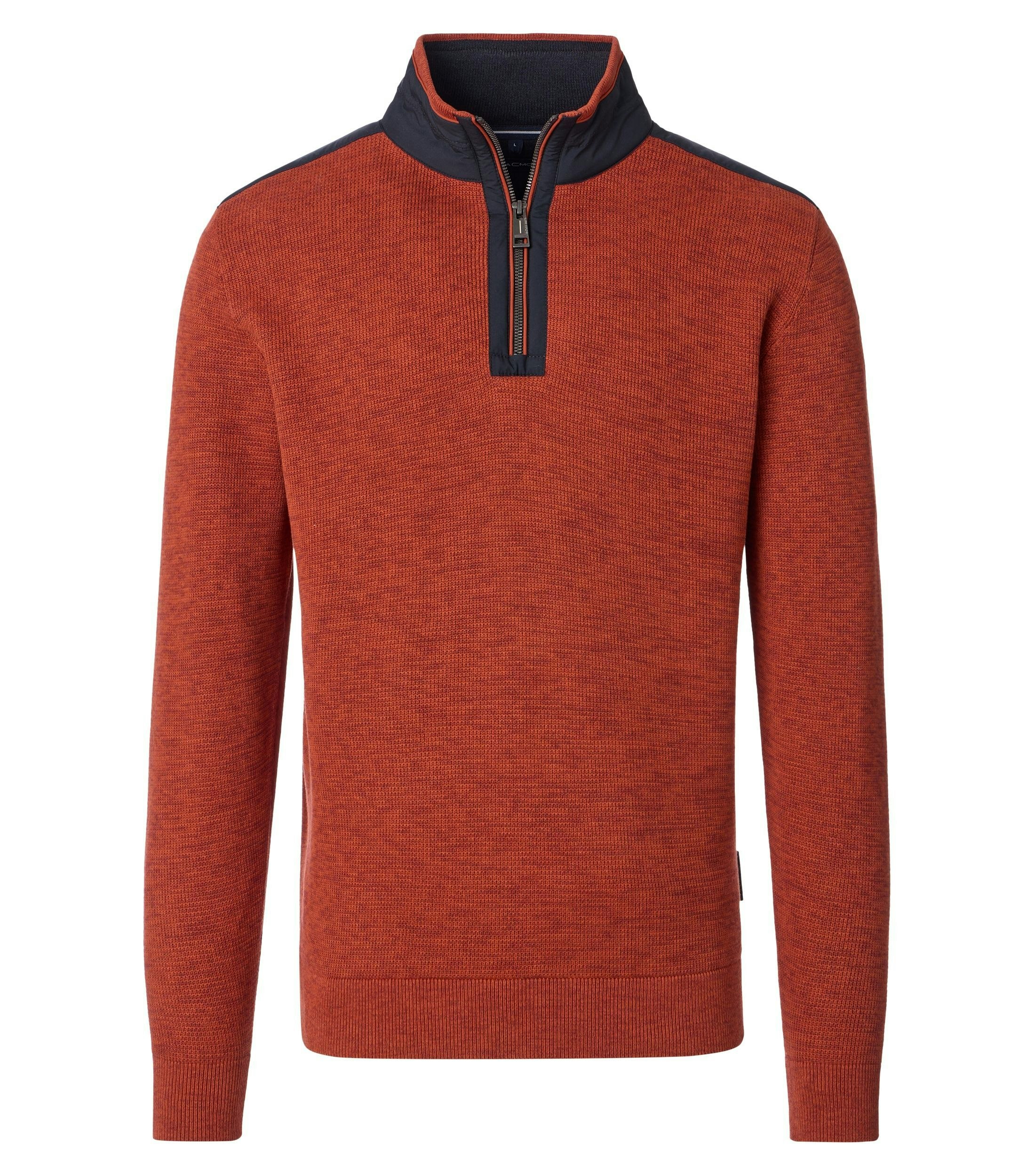 Ein Pullover im uni Muster in der Farbe Orange