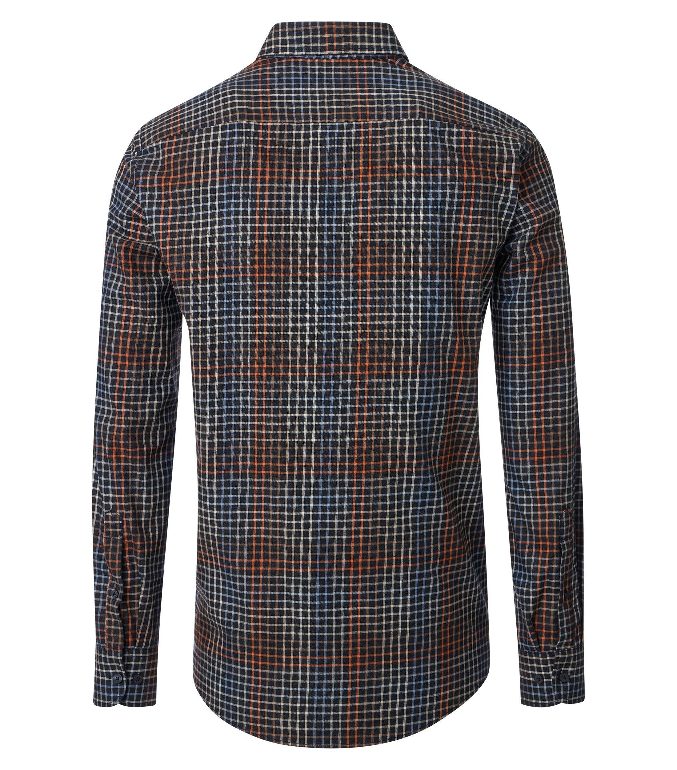Ein Freizeithemd im kariert Muster in der Farbe Dunkelorange