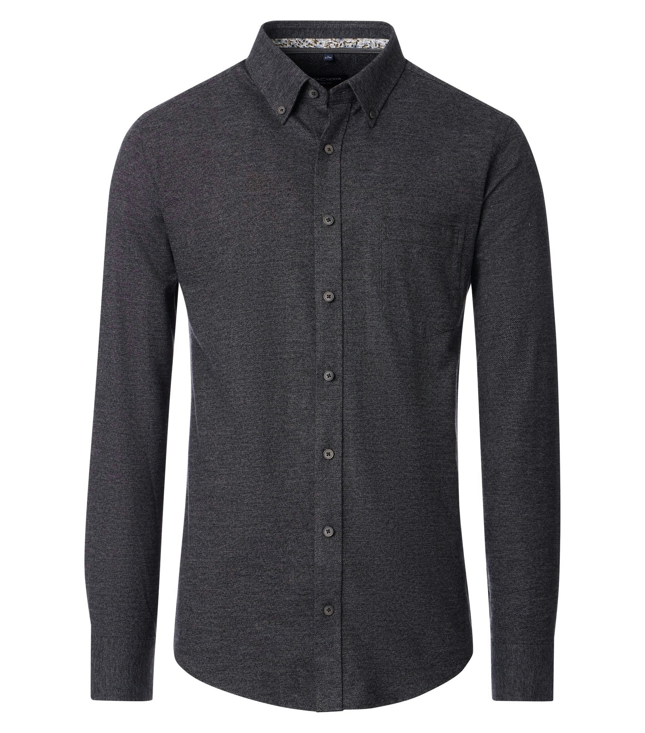 Ein Freizeithemd im uni Muster in der Farbe Schwarz