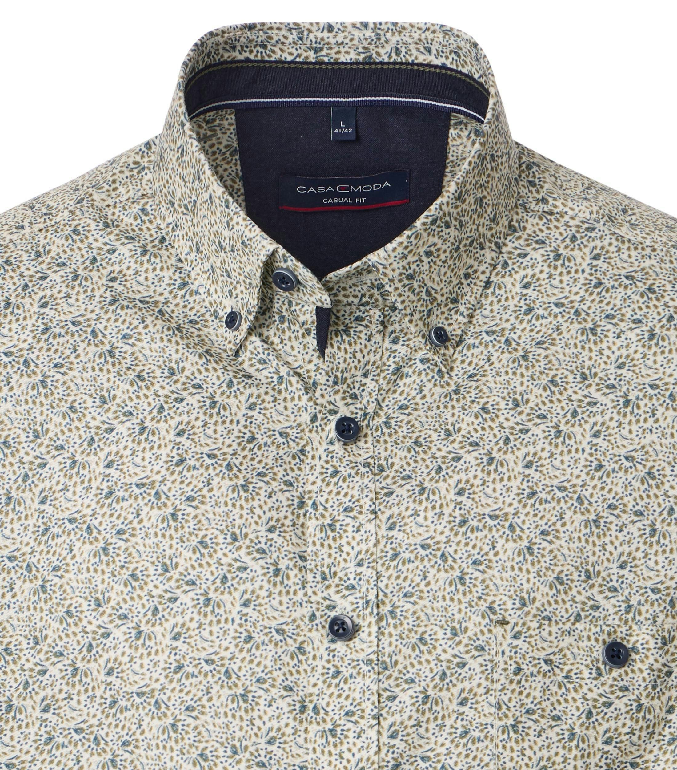 Ein Freizeithemd im Print Muster in der Farbe GrÃ¼n