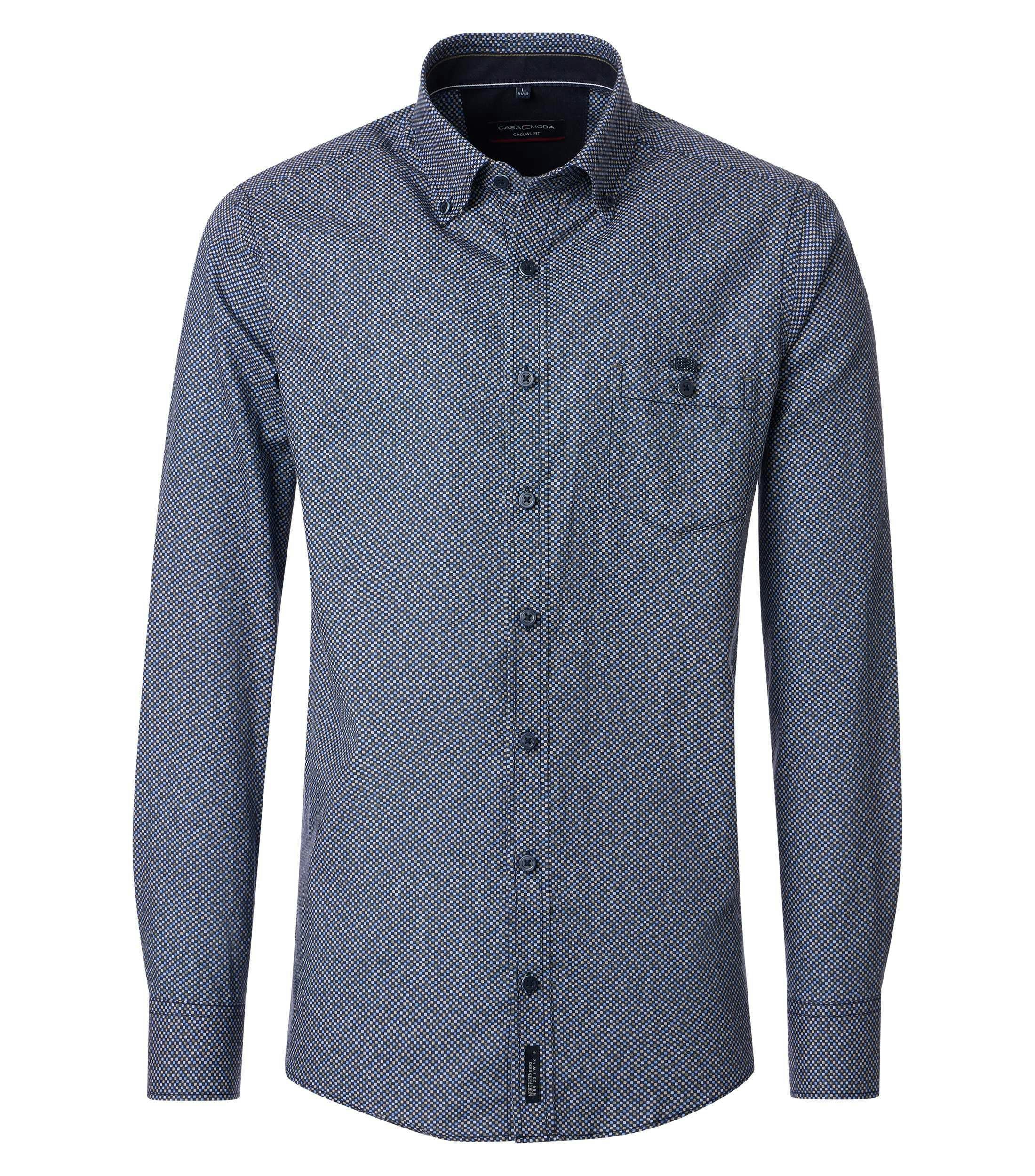 Ein Freizeithemd im Print Muster in der Farbe Blau