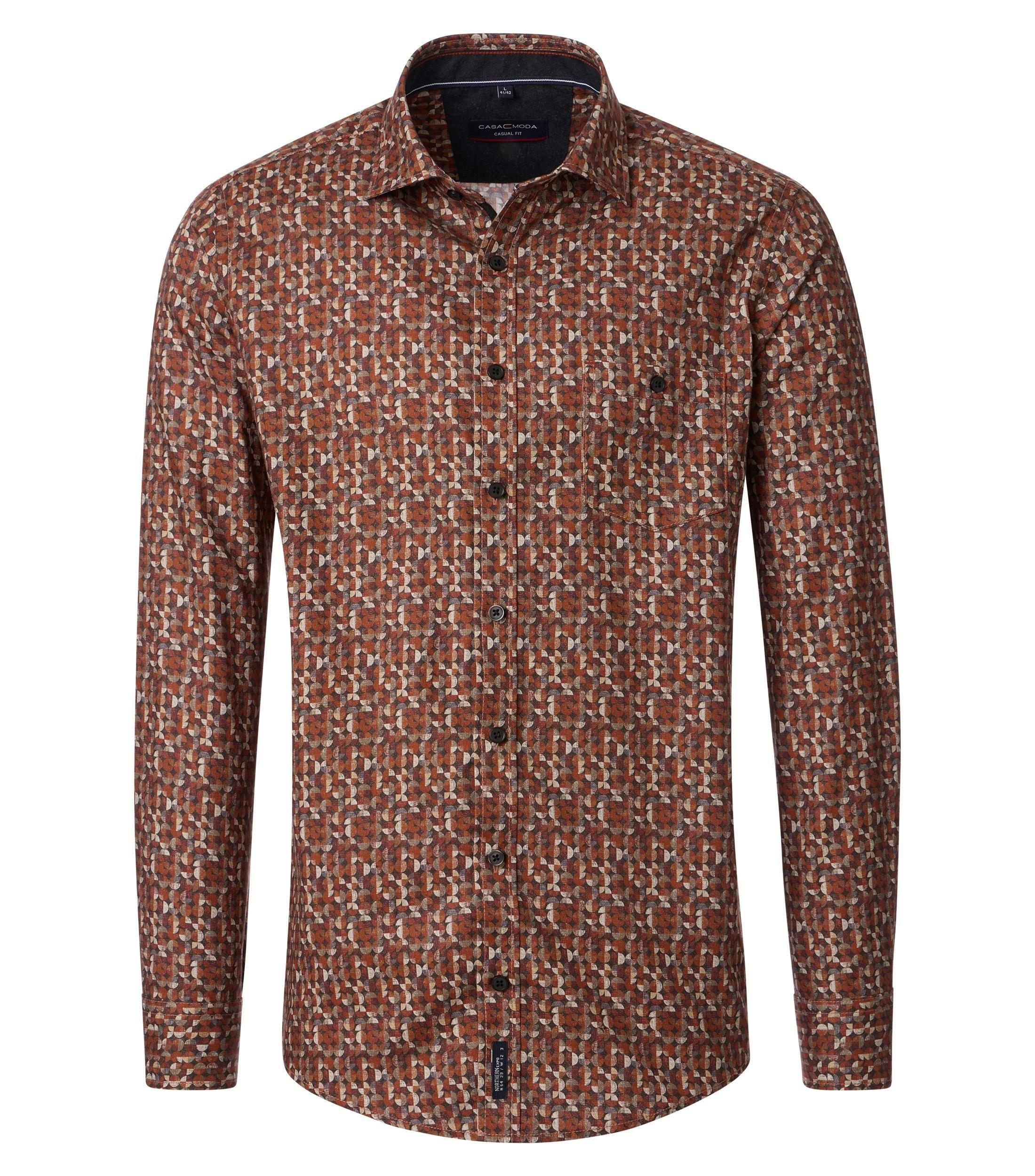 Ein Freizeithemd im Print Muster in der Farbe Orange