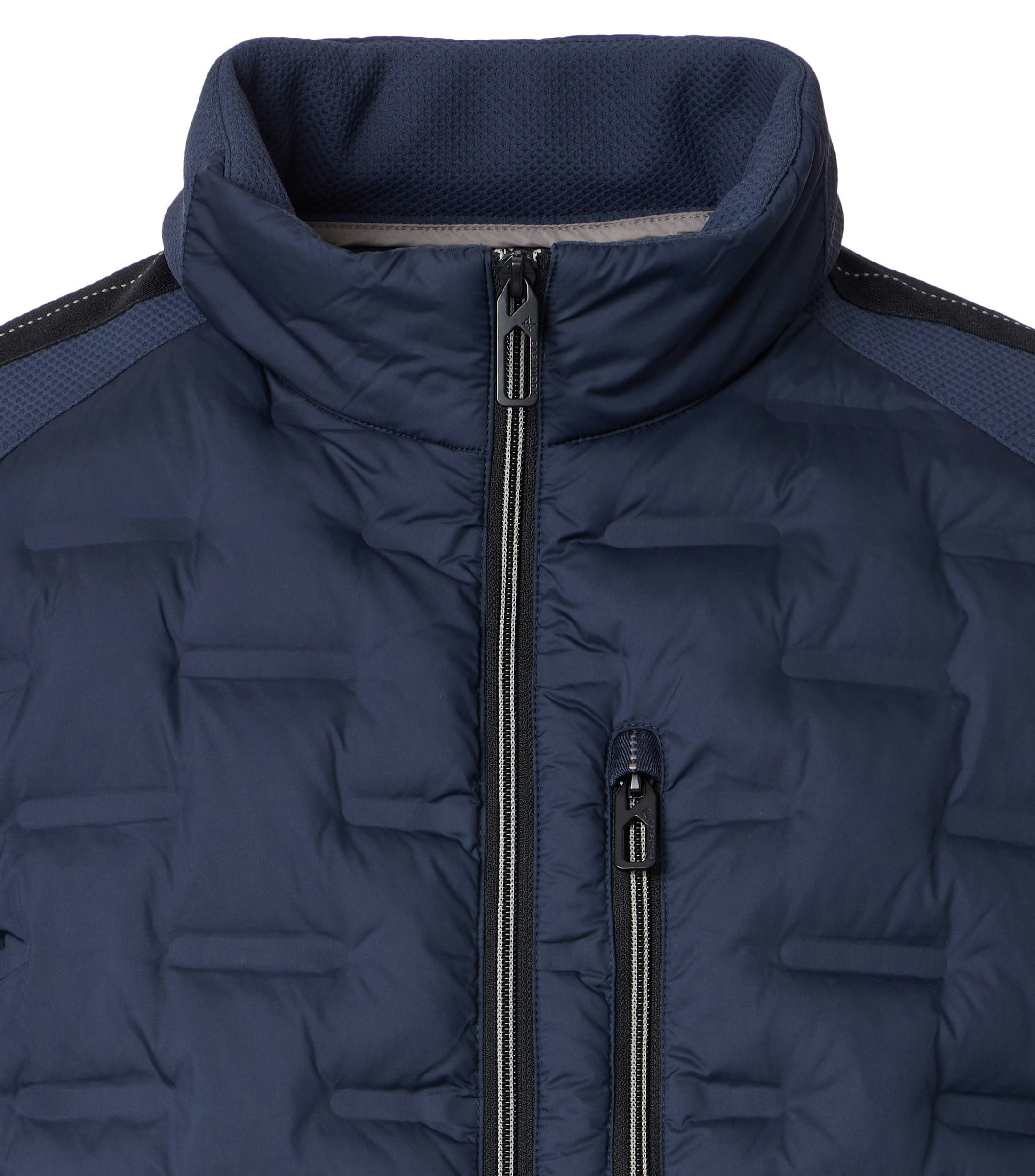 Eine Jacke im uni Muster in der Farbe Dunkelblau