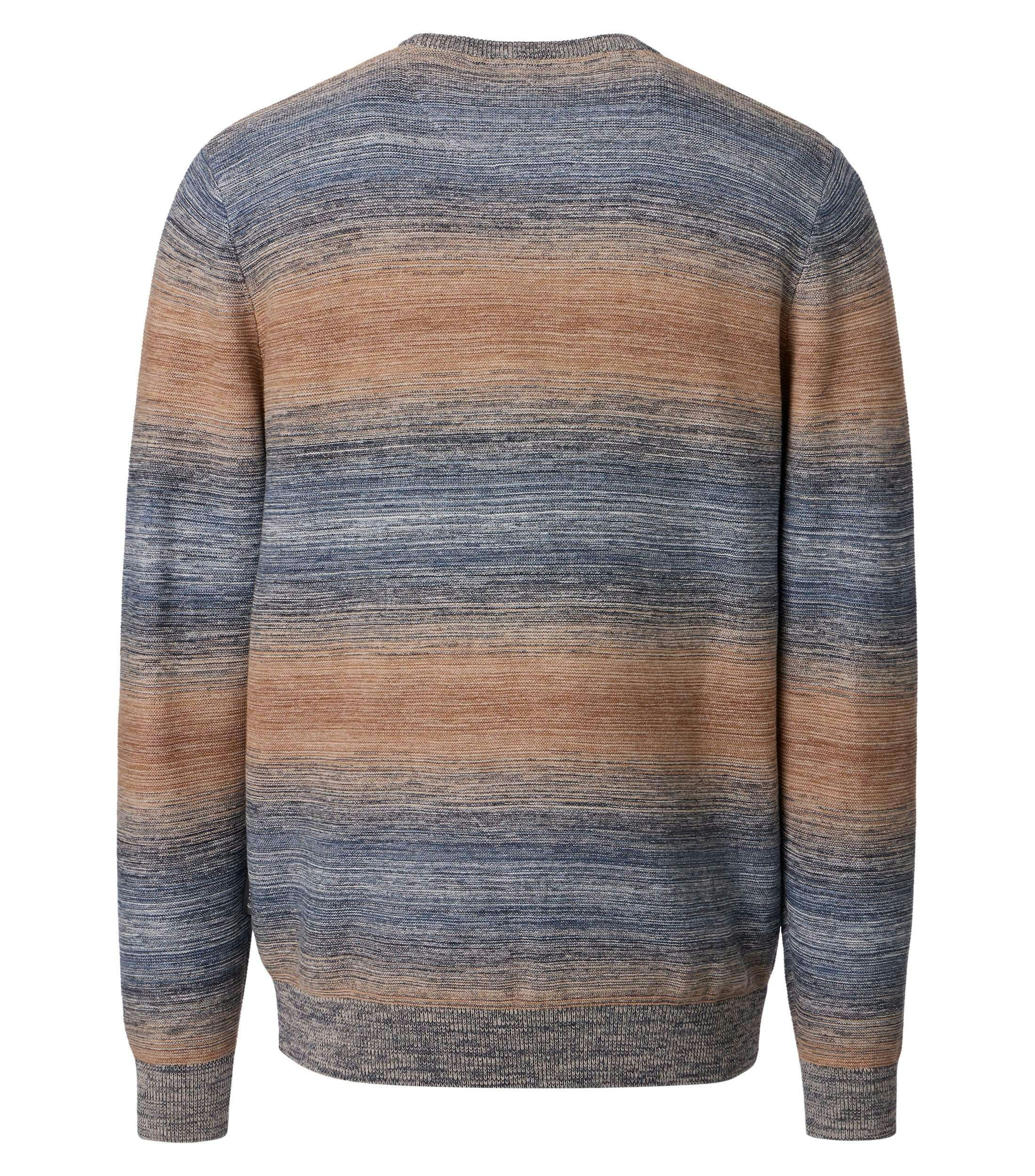 Ein Pullover im gestreift Muster in der Farbe Braun