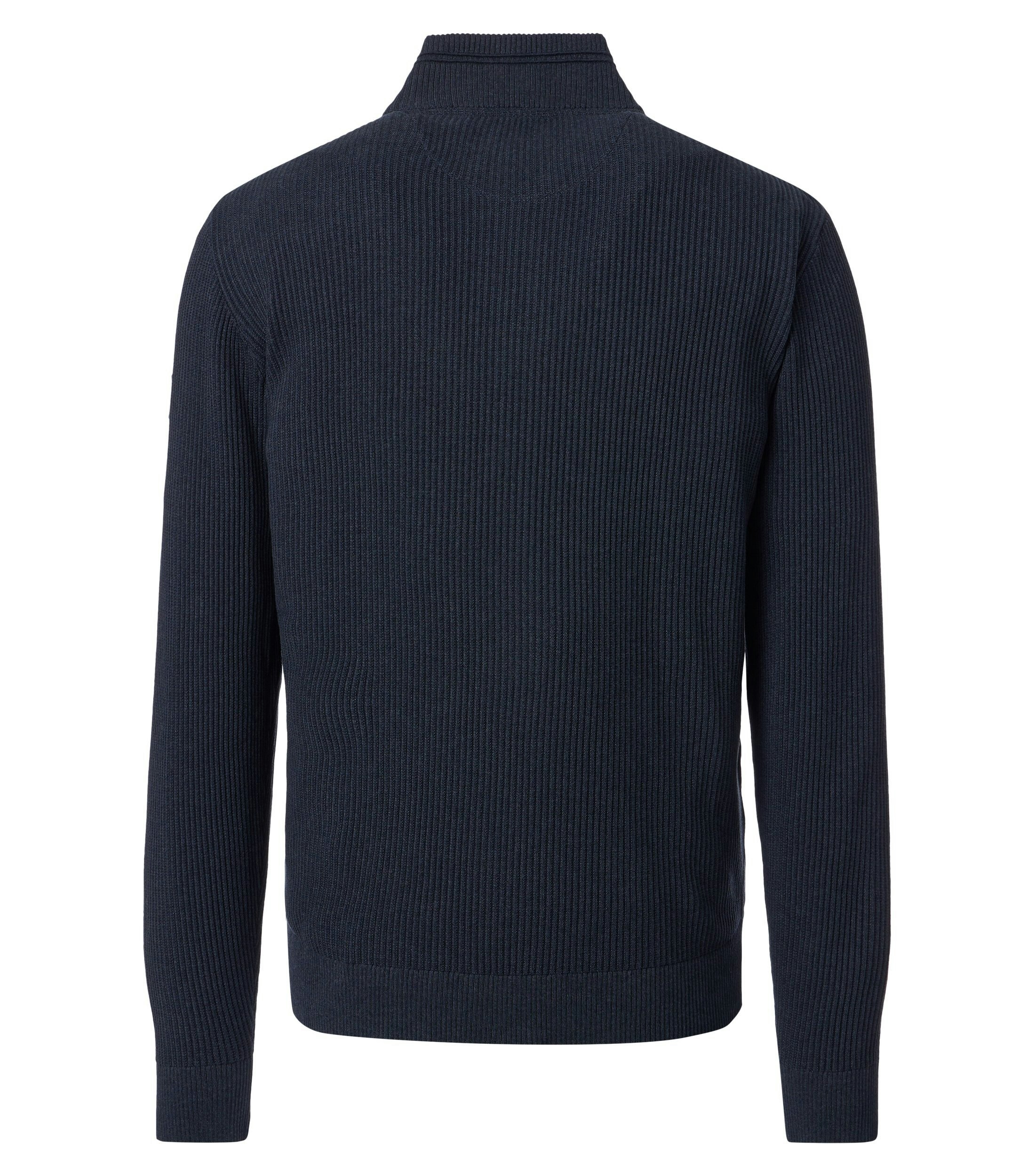 Eine Strickjacke im uni Muster in der Farbe Dunkelblau