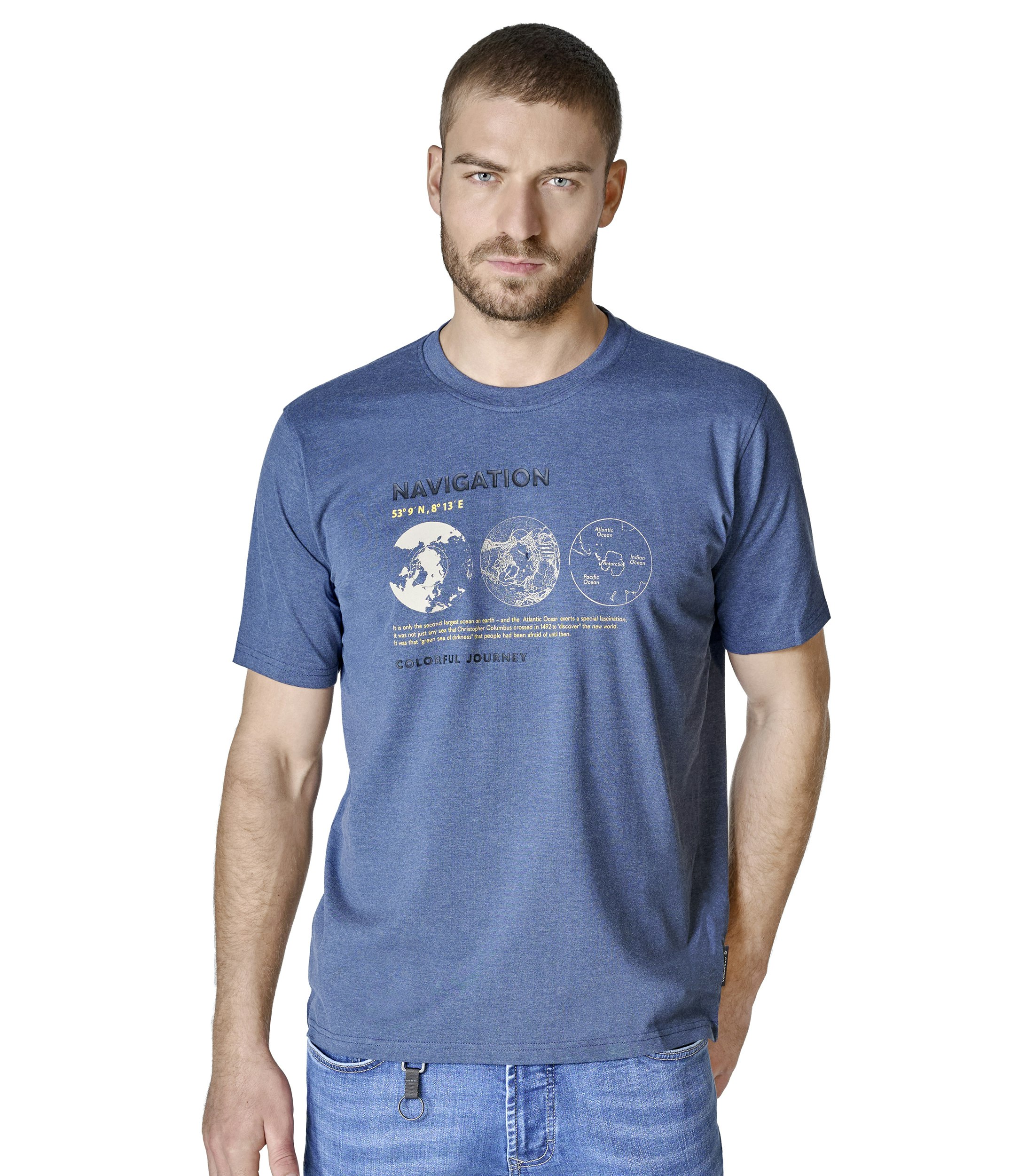 Ein T-Shirt im uni Muster in der Farbe Blau