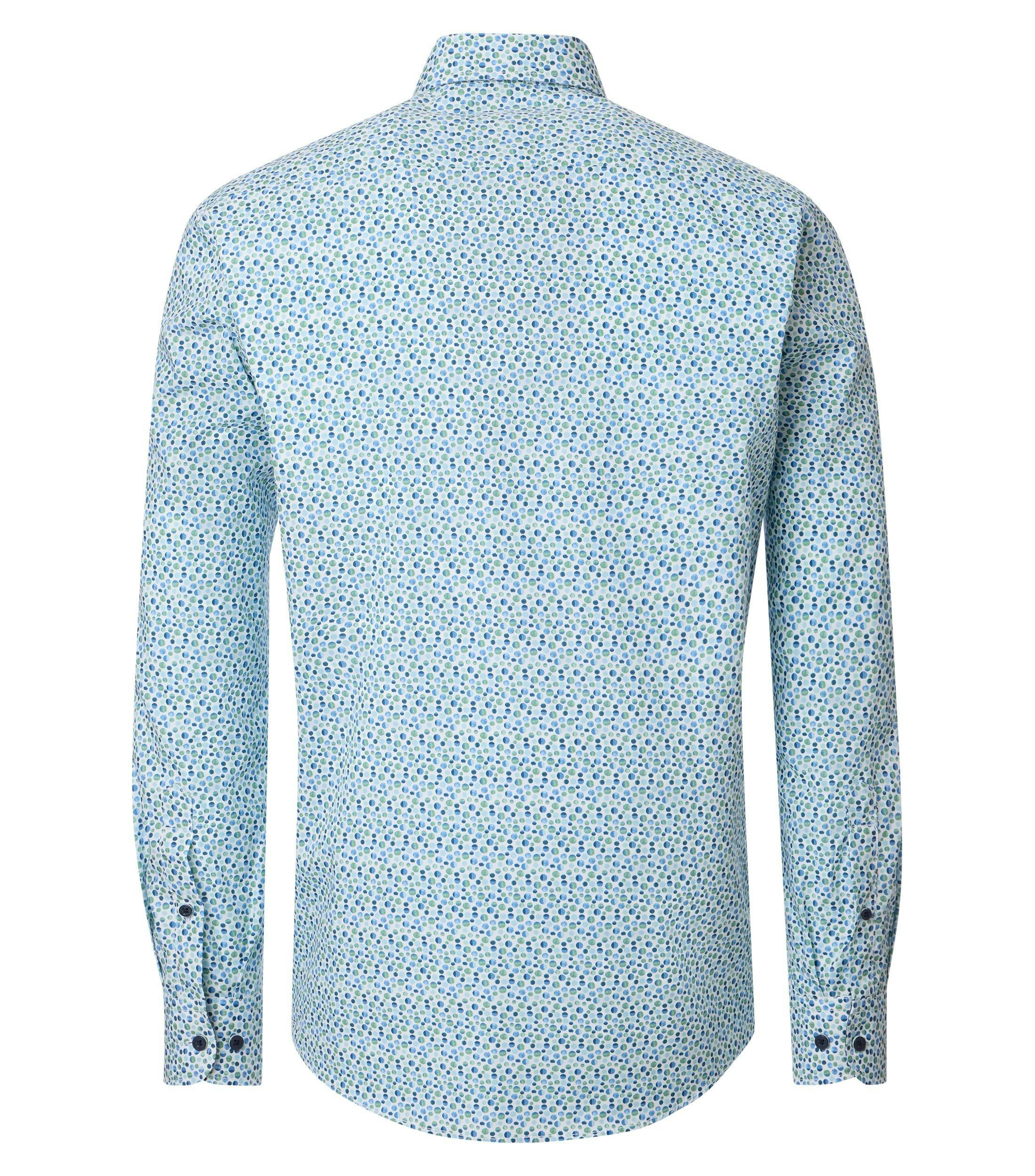 Ein Freizeithemd im Print Muster in der Farbe Grün