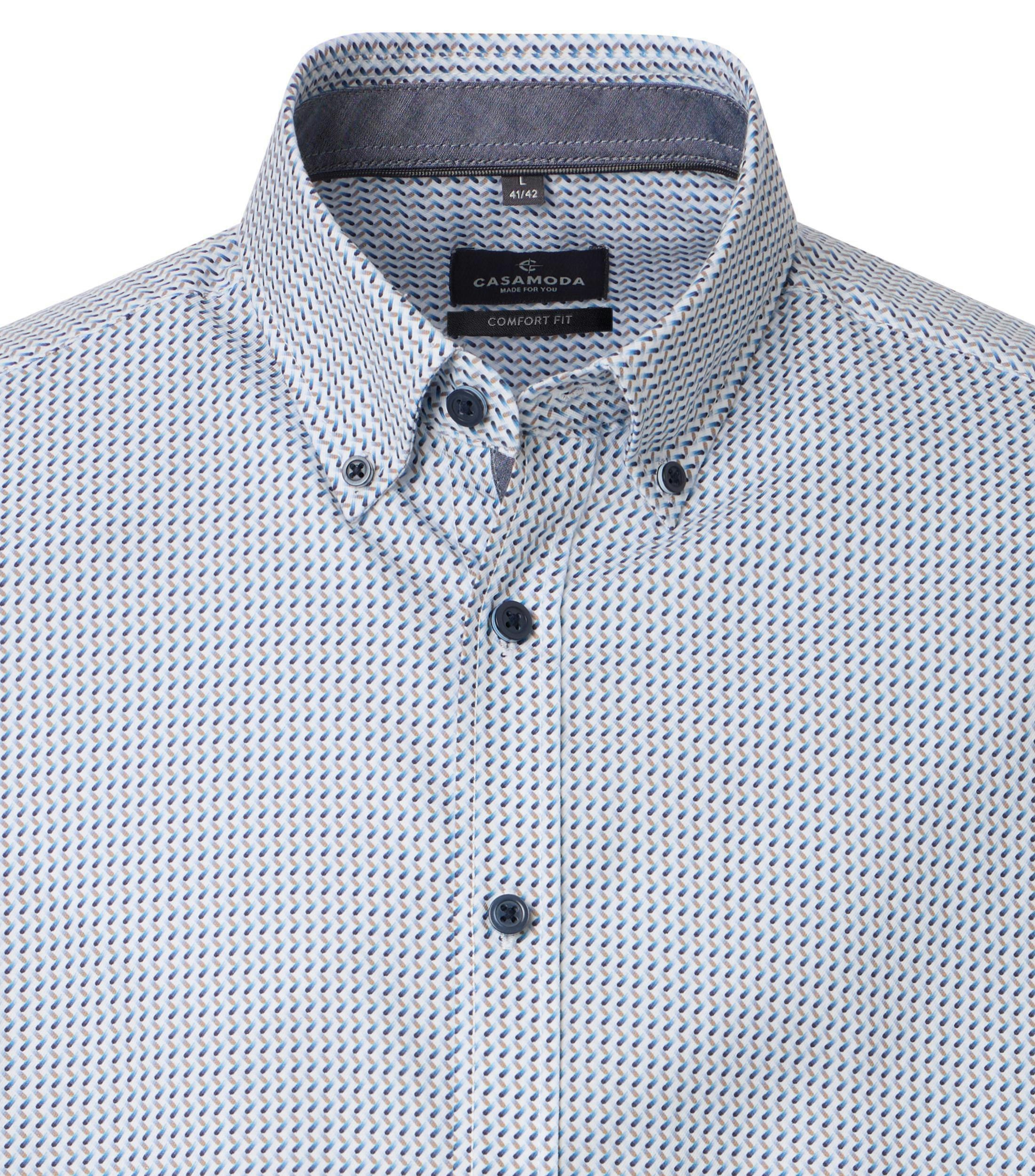 Ein Freizeithemd im Print Muster in der Farbe Hellblau