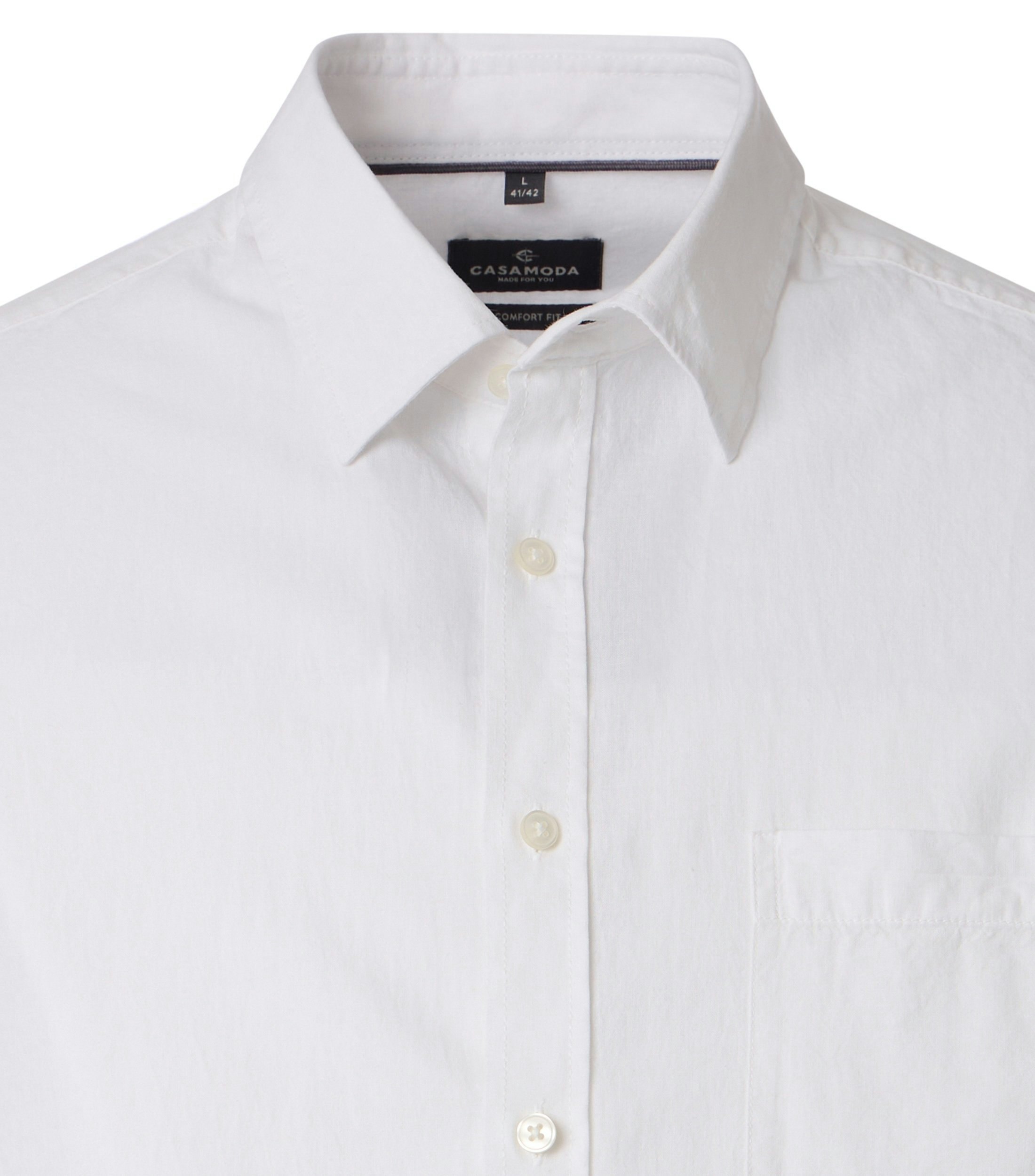 Ein Freizeithemd im uni Muster in der Farbe Weiß