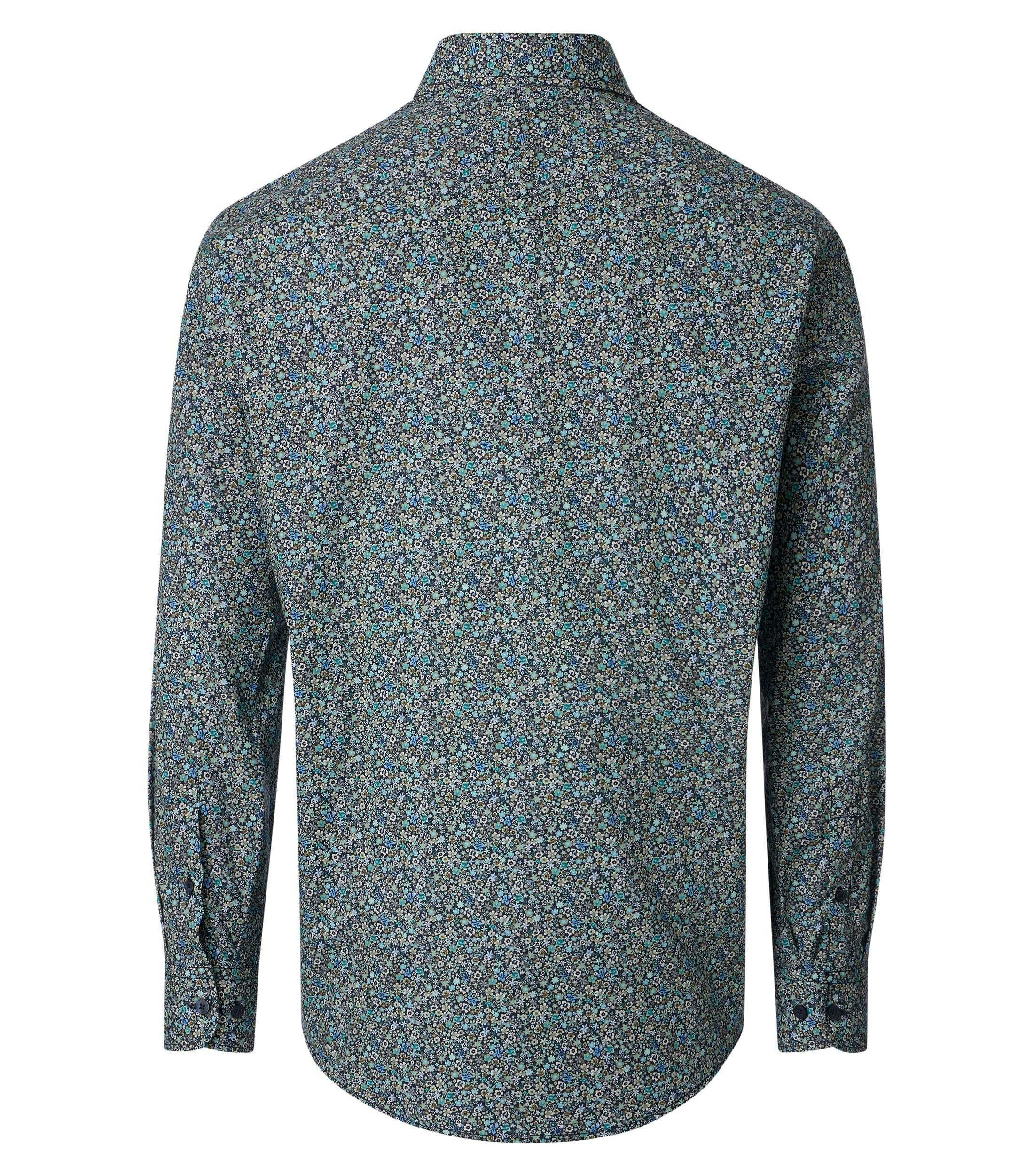 Ein Freizeithemd im Print Muster in der Farbe Blau