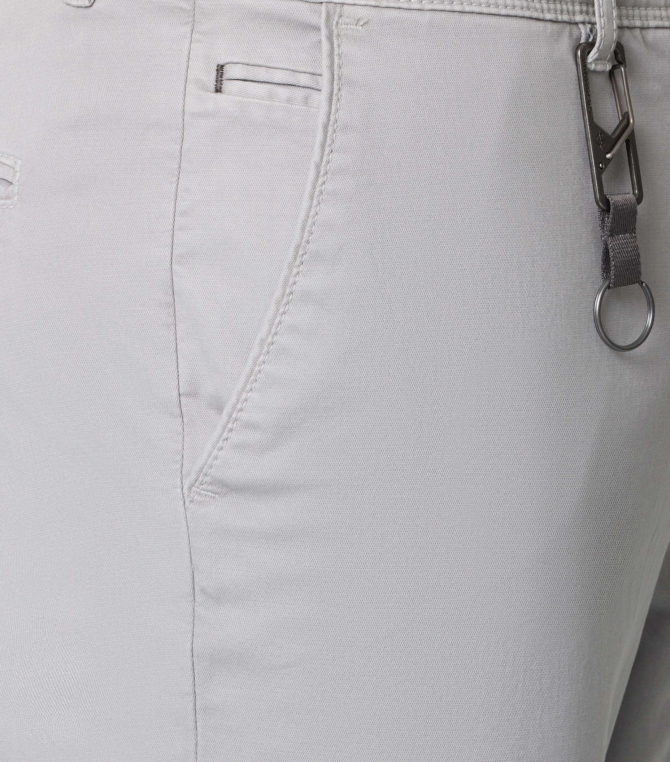 Chino im unifarbenen Design in der Farbe Hellgrau