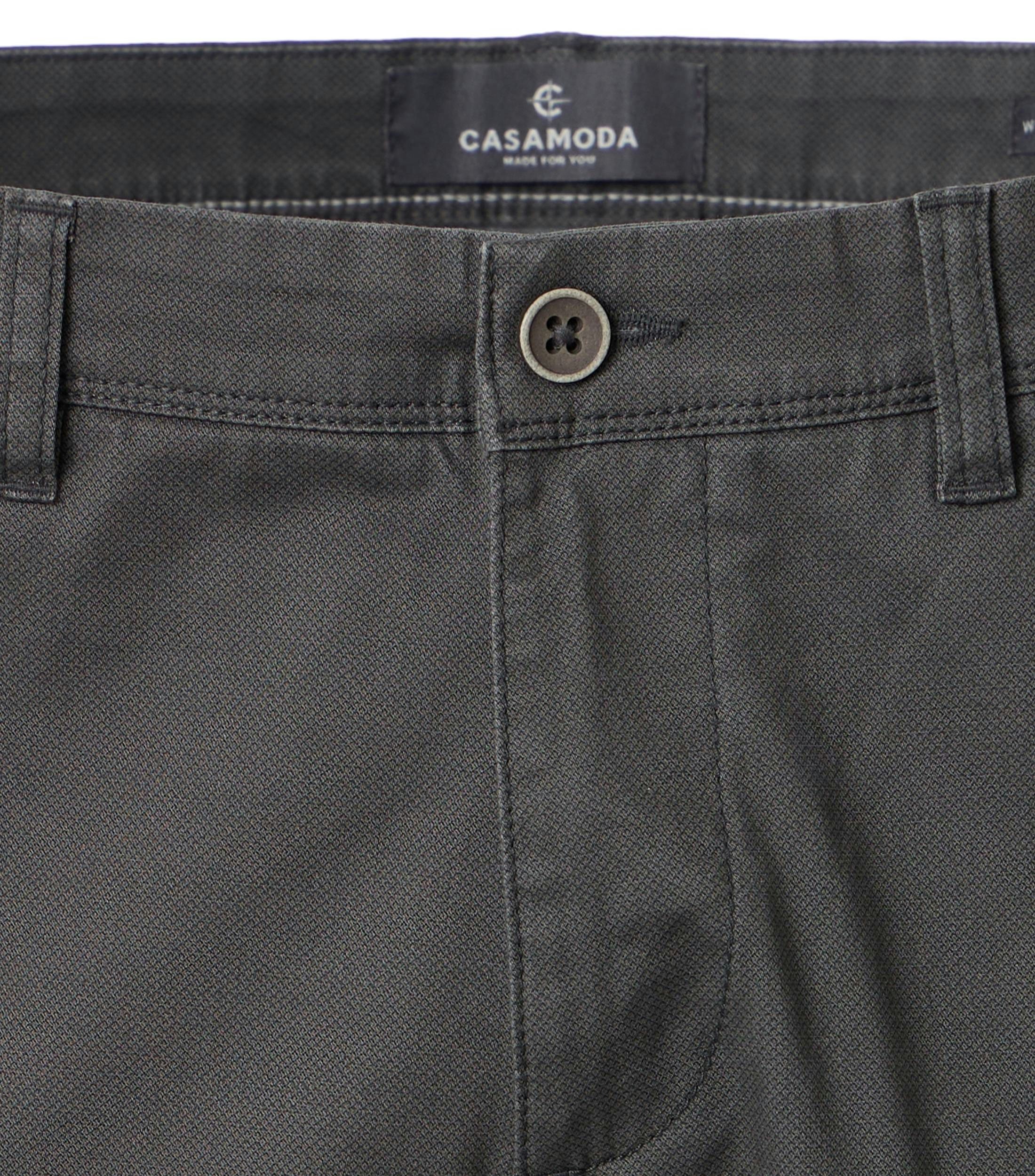 Chino im unifarbenen Design in der Farbe Eukalyptus