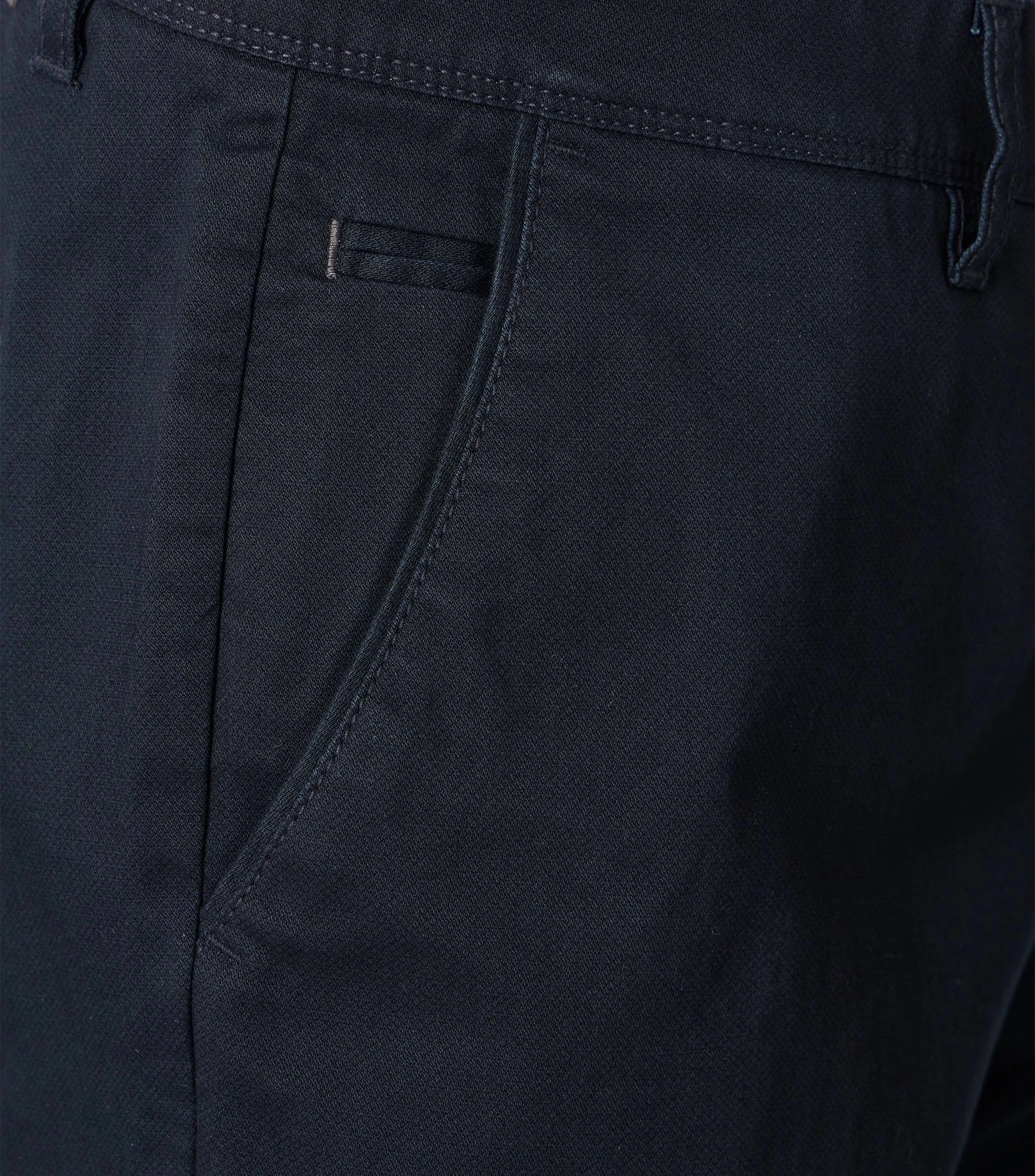 Chino im unifarbenen Design in der Farbe Kobaltblau