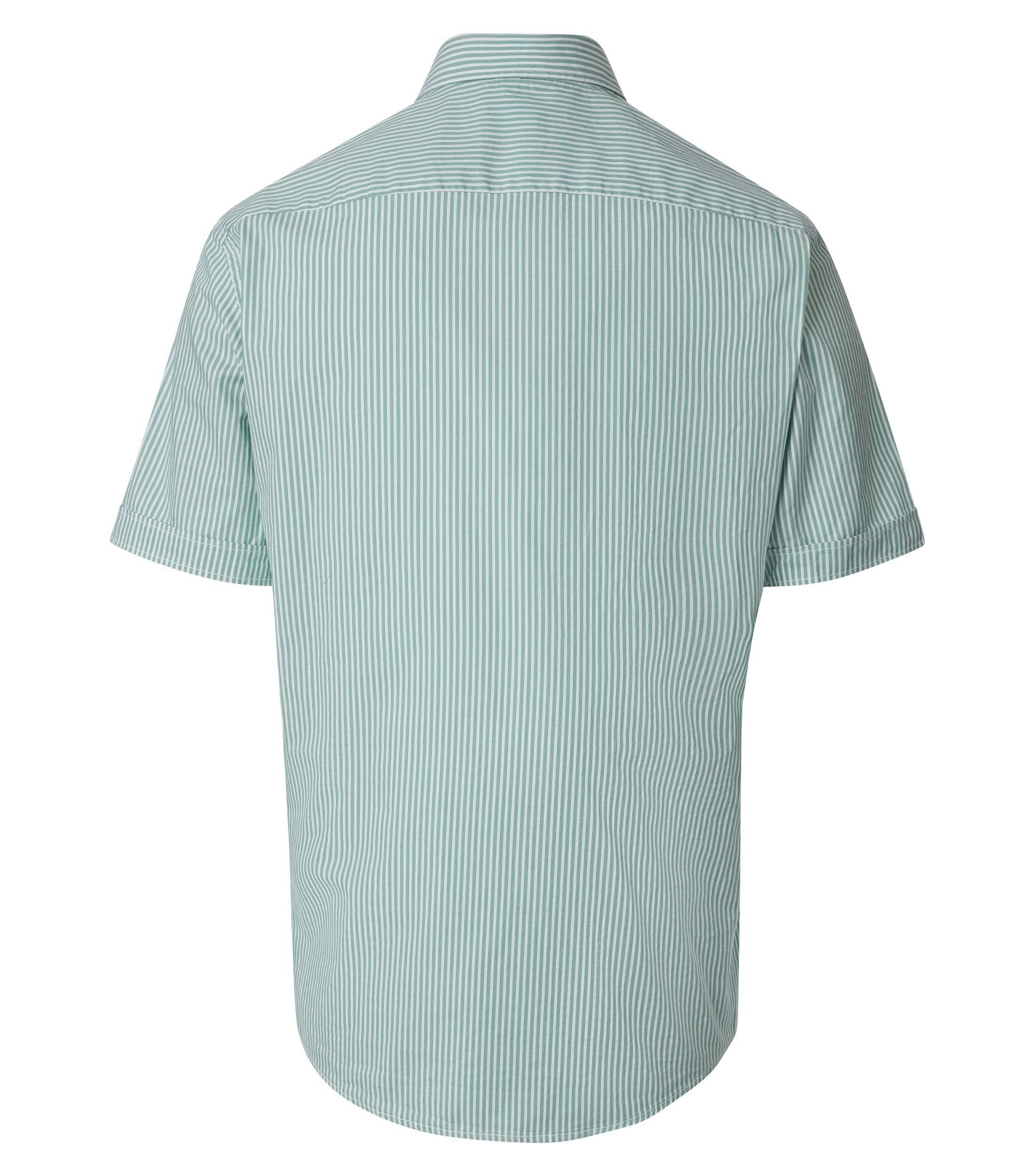 Ein Freizeithemd im gestreift Muster in der Farbe Grün