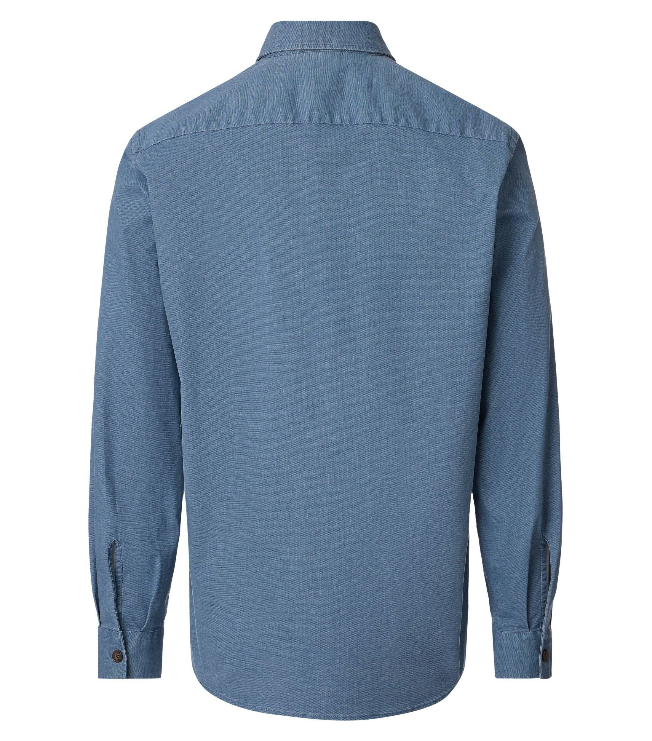 Ein Freizeithemd im uni Muster in der Farbe Blau